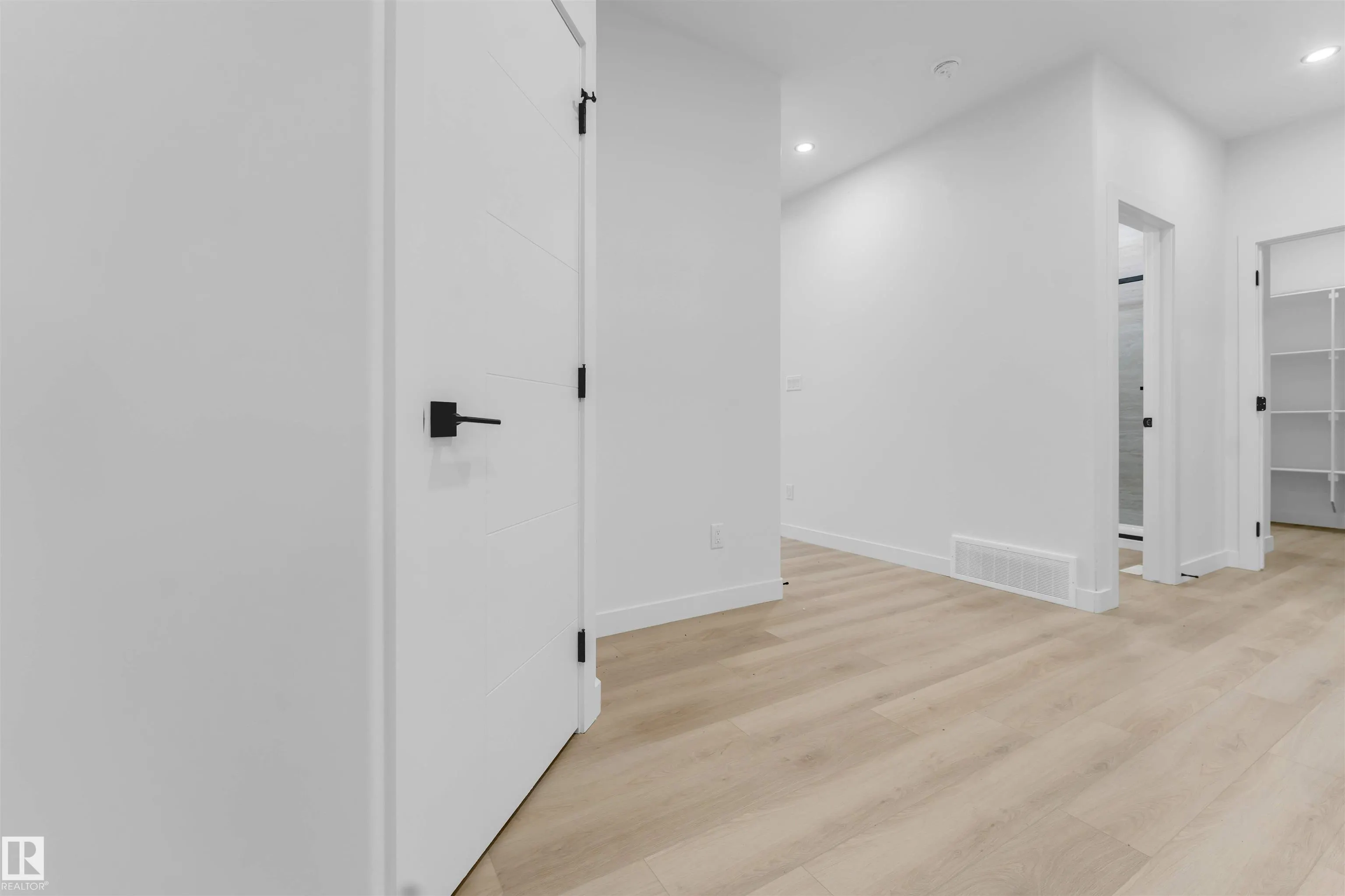 517 Ashgrove Circle