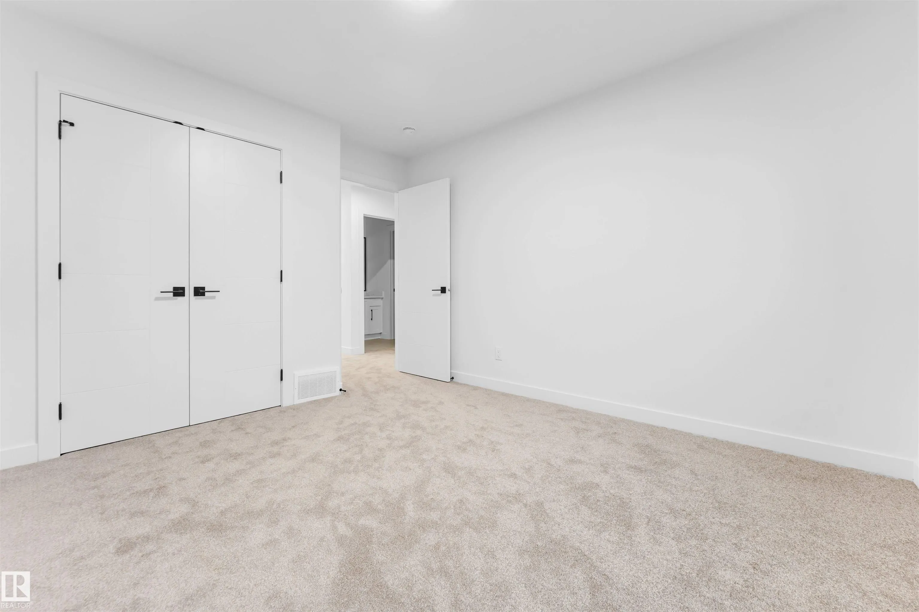 517 Ashgrove Circle