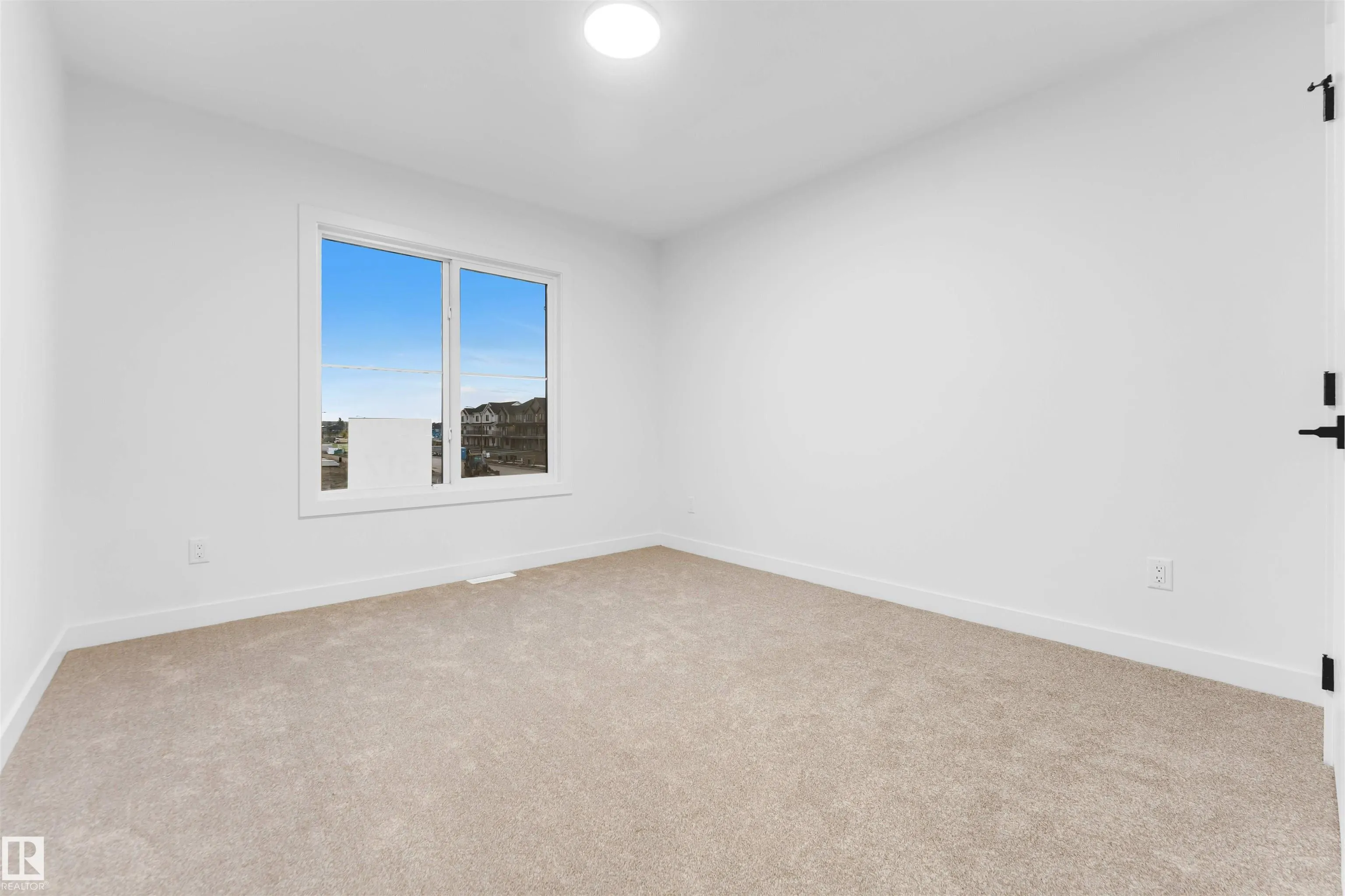 517 Ashgrove Circle
