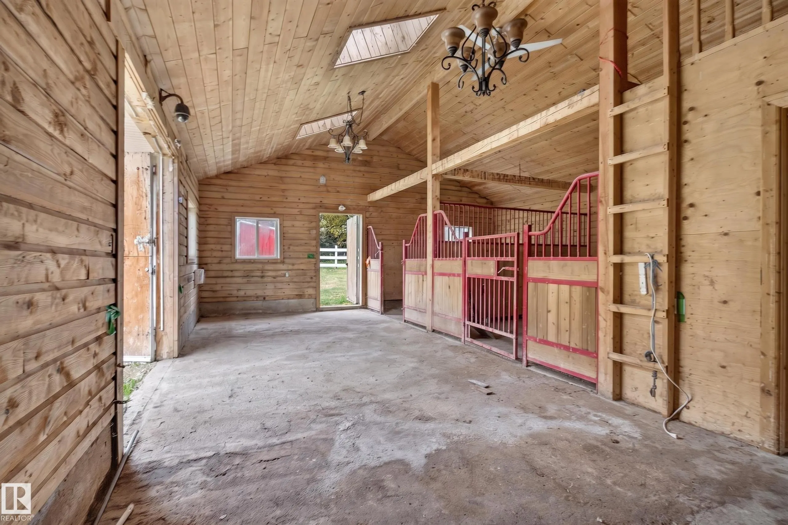 52328 HWY 21