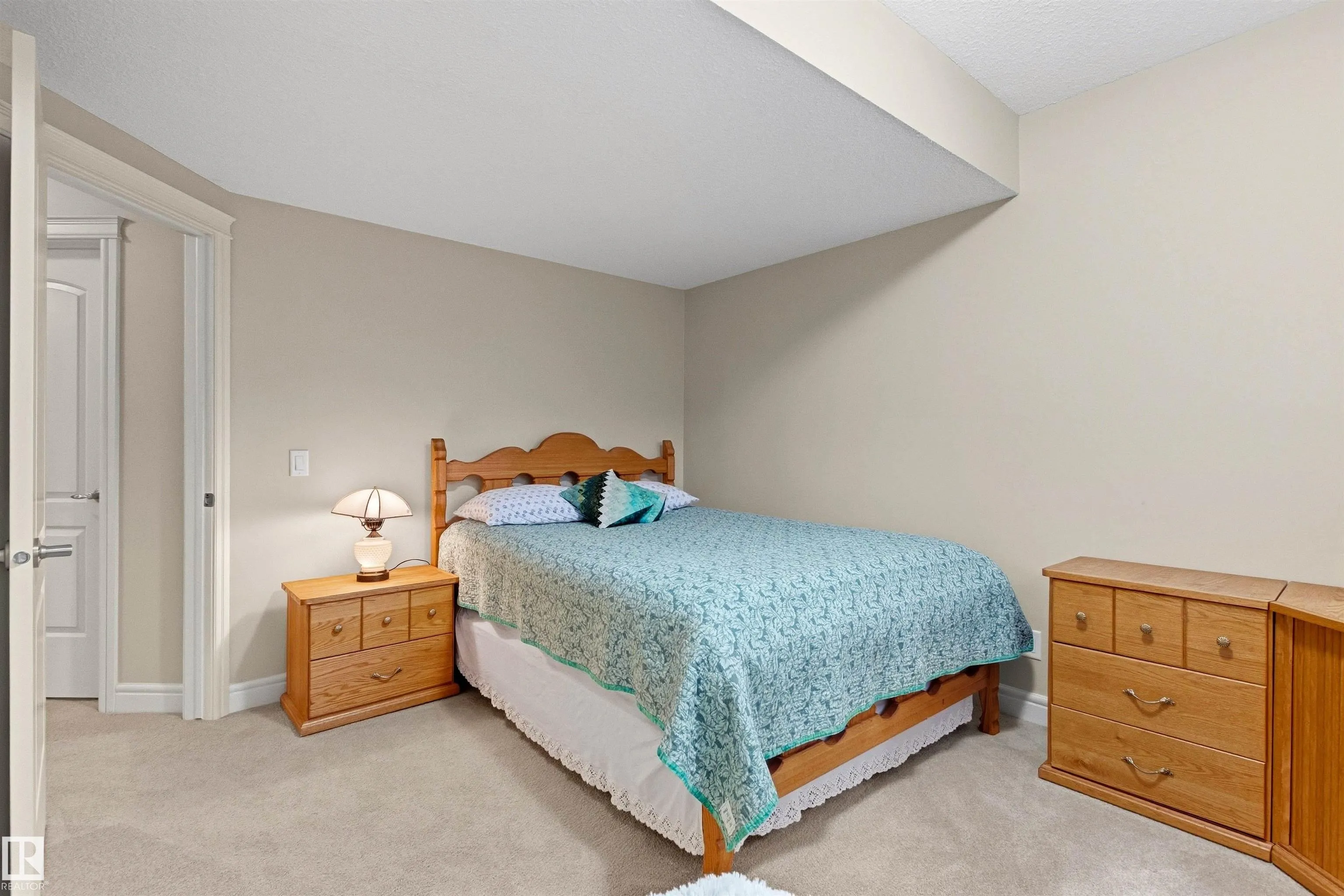 2311 Ashcraft Cape