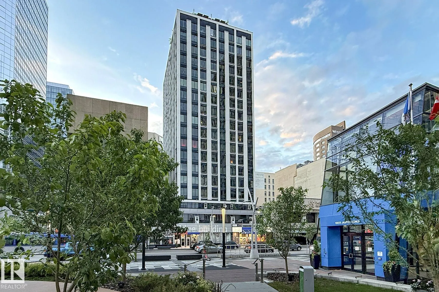 10024 JASPER Avenue