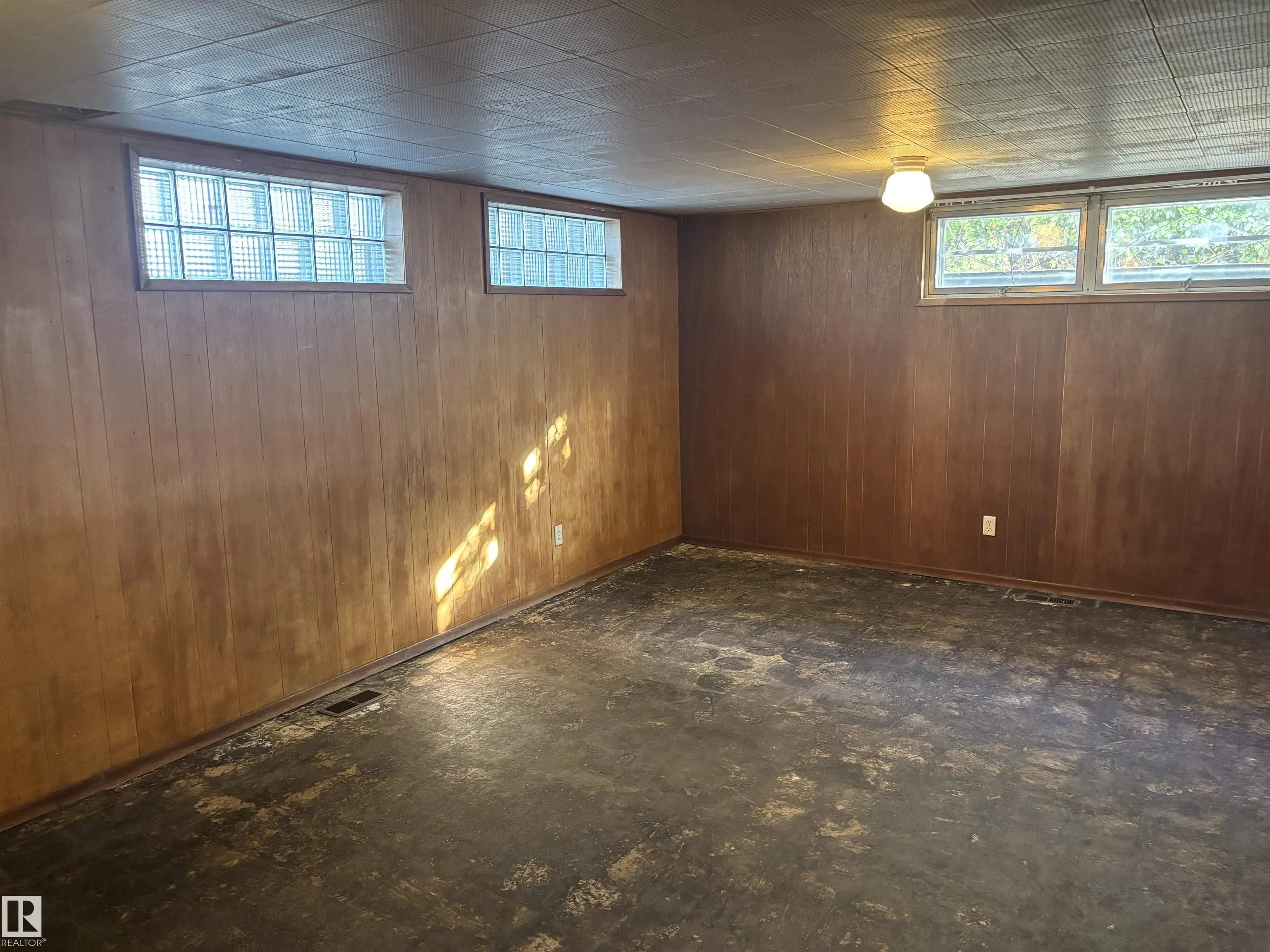 13524 92 st