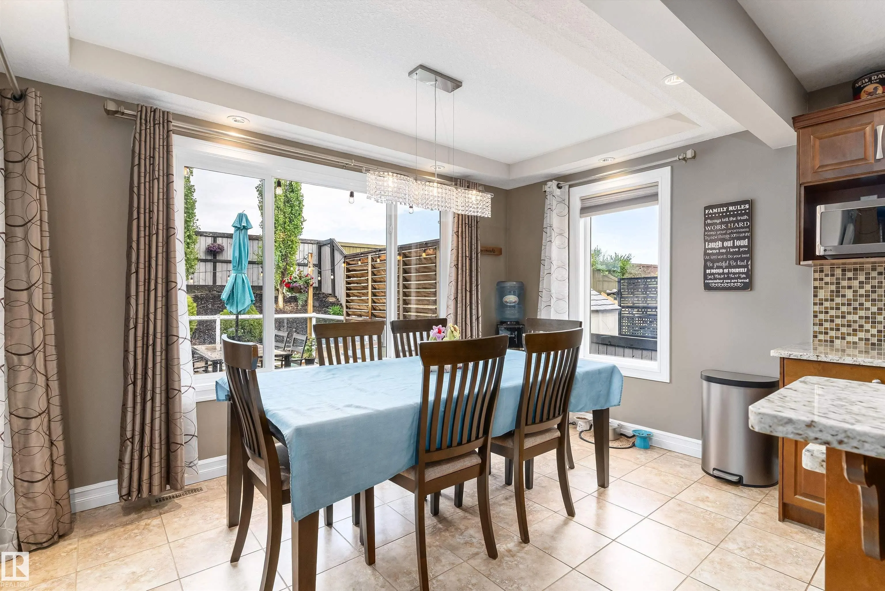 484 FOXTAIL Court
