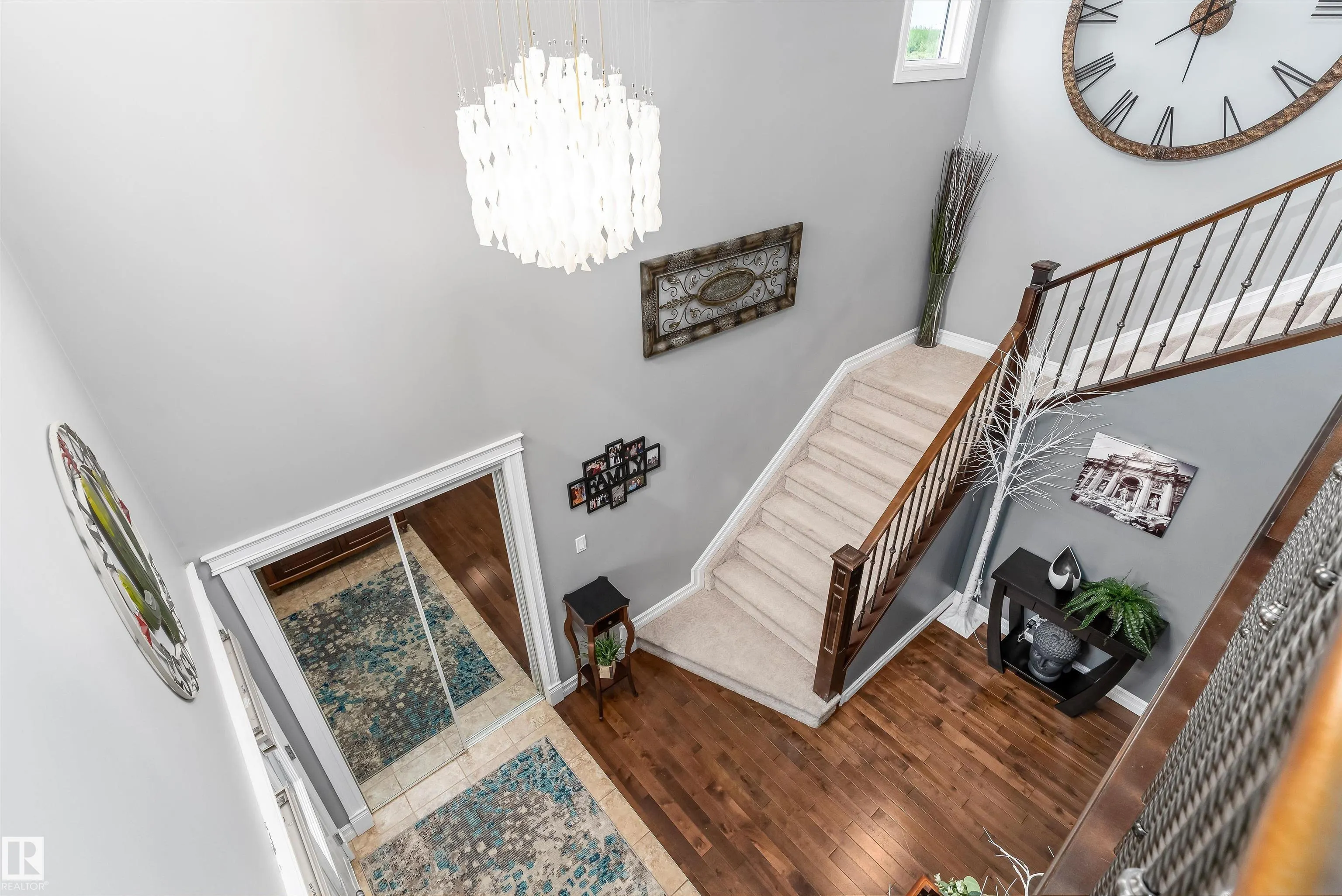 484 FOXTAIL Court