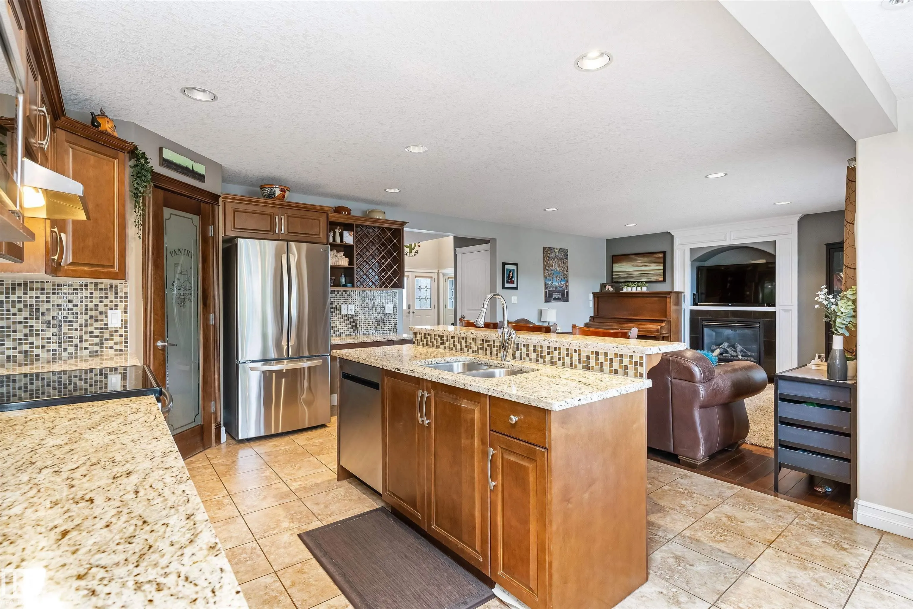 484 FOXTAIL Court