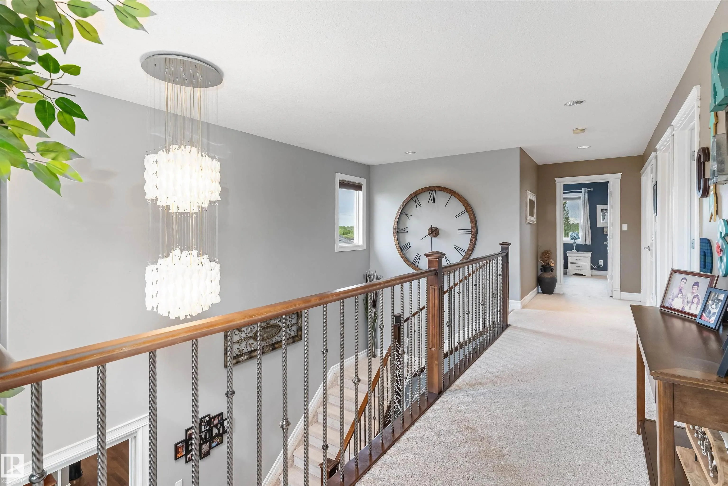 484 FOXTAIL Court