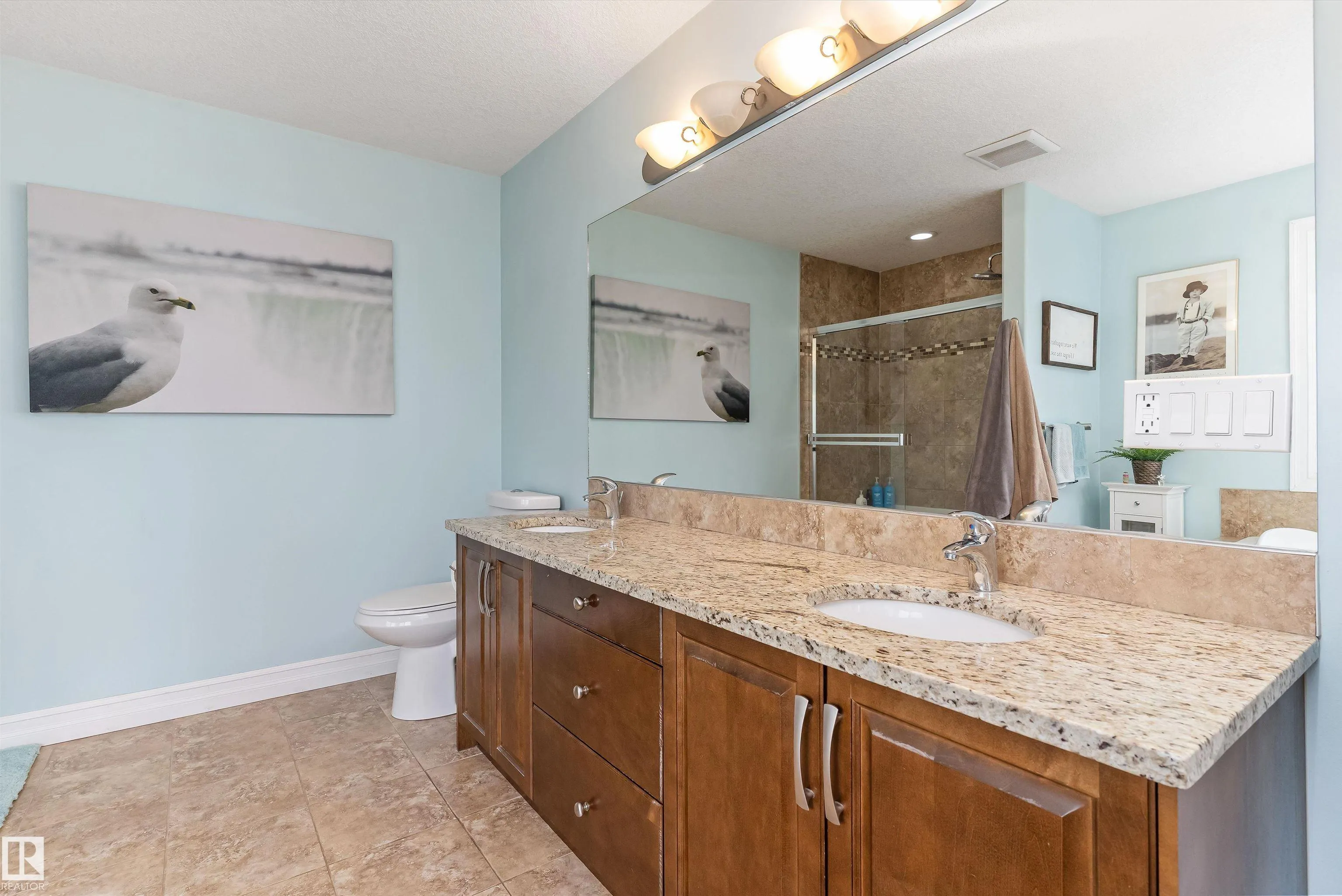 484 FOXTAIL Court