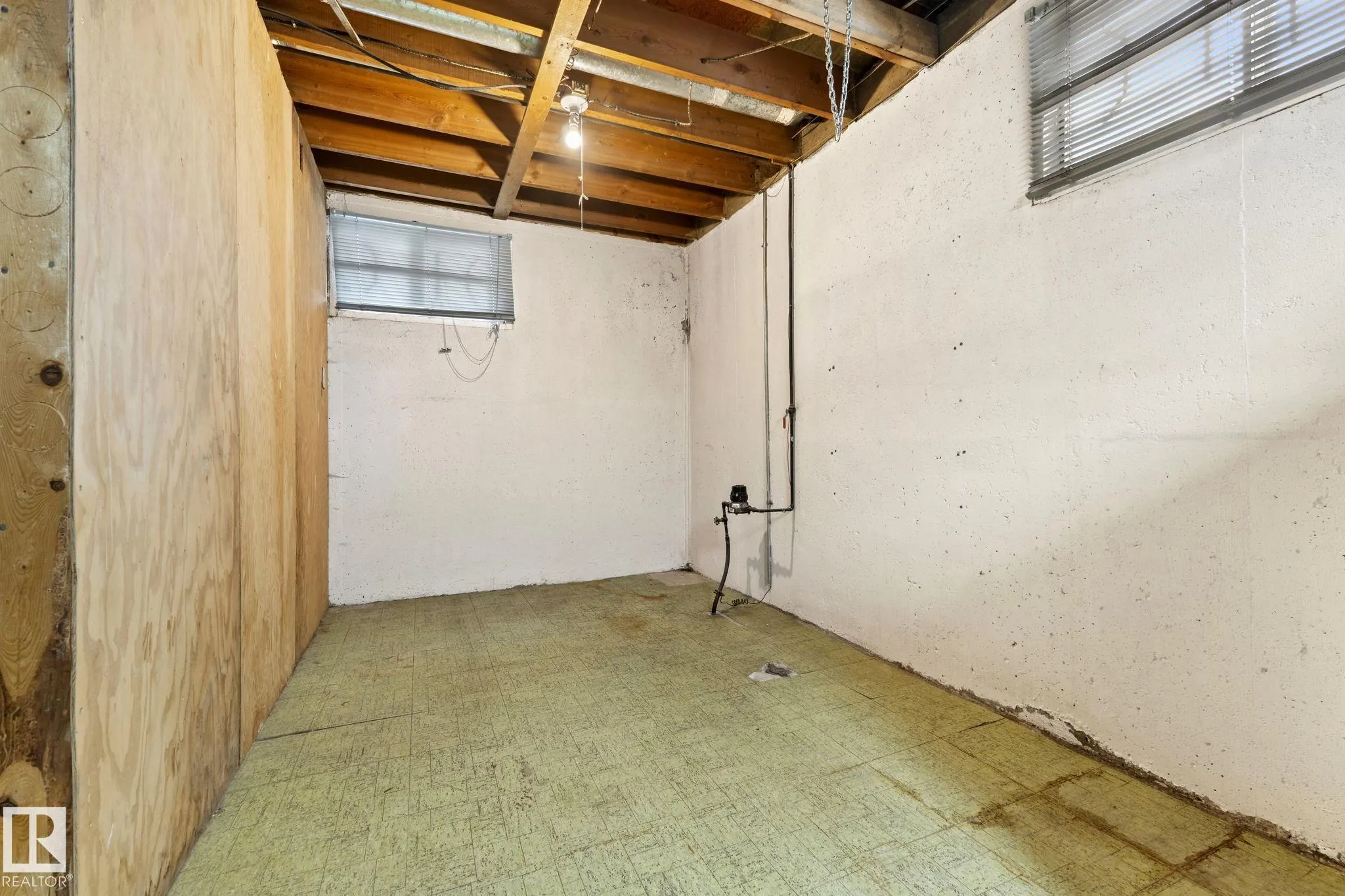 12823 88 Street