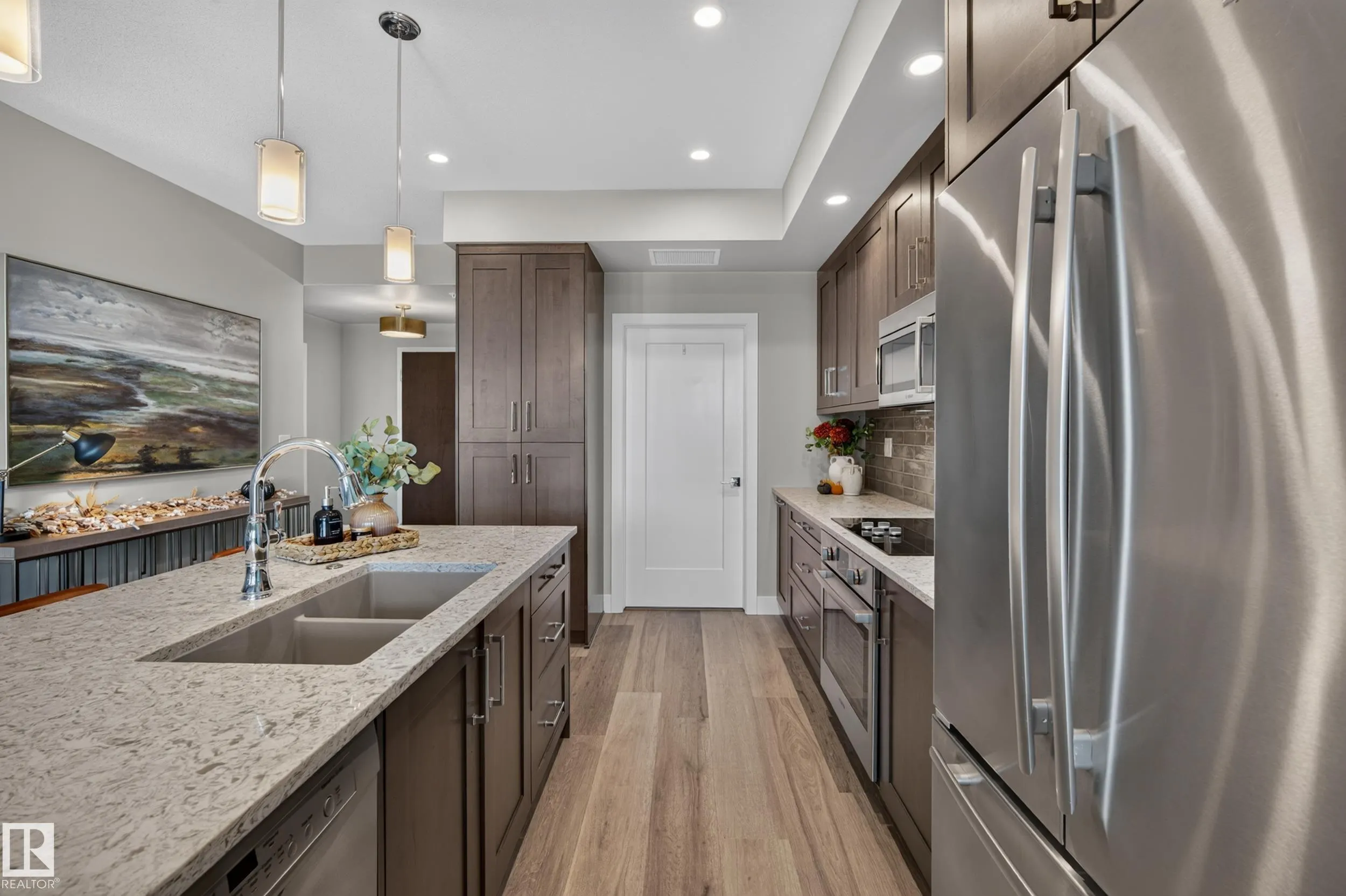 200 BELLEROSE Drive