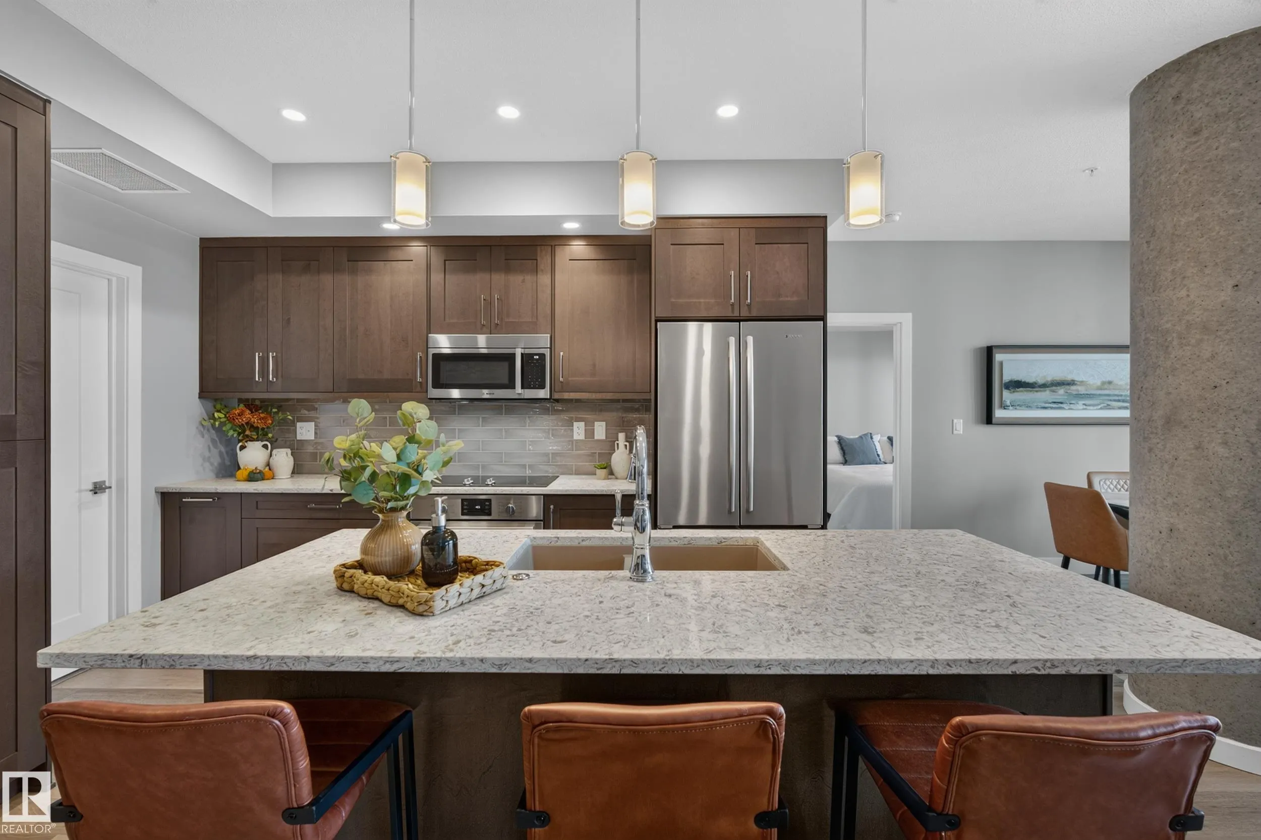 200 BELLEROSE Drive
