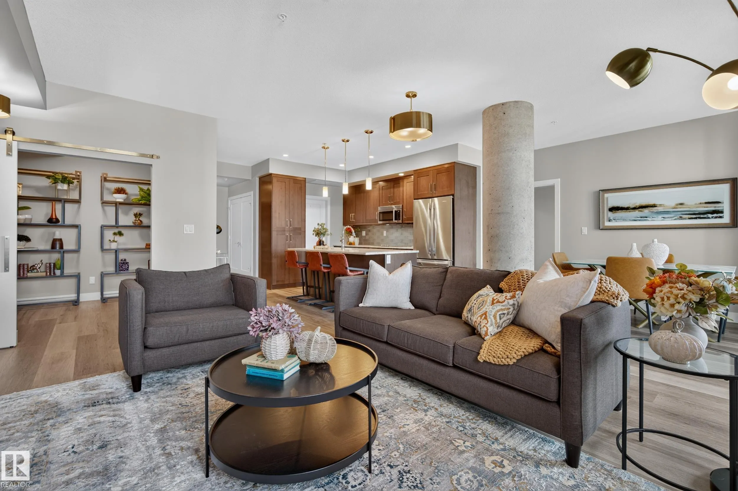 200 BELLEROSE Drive