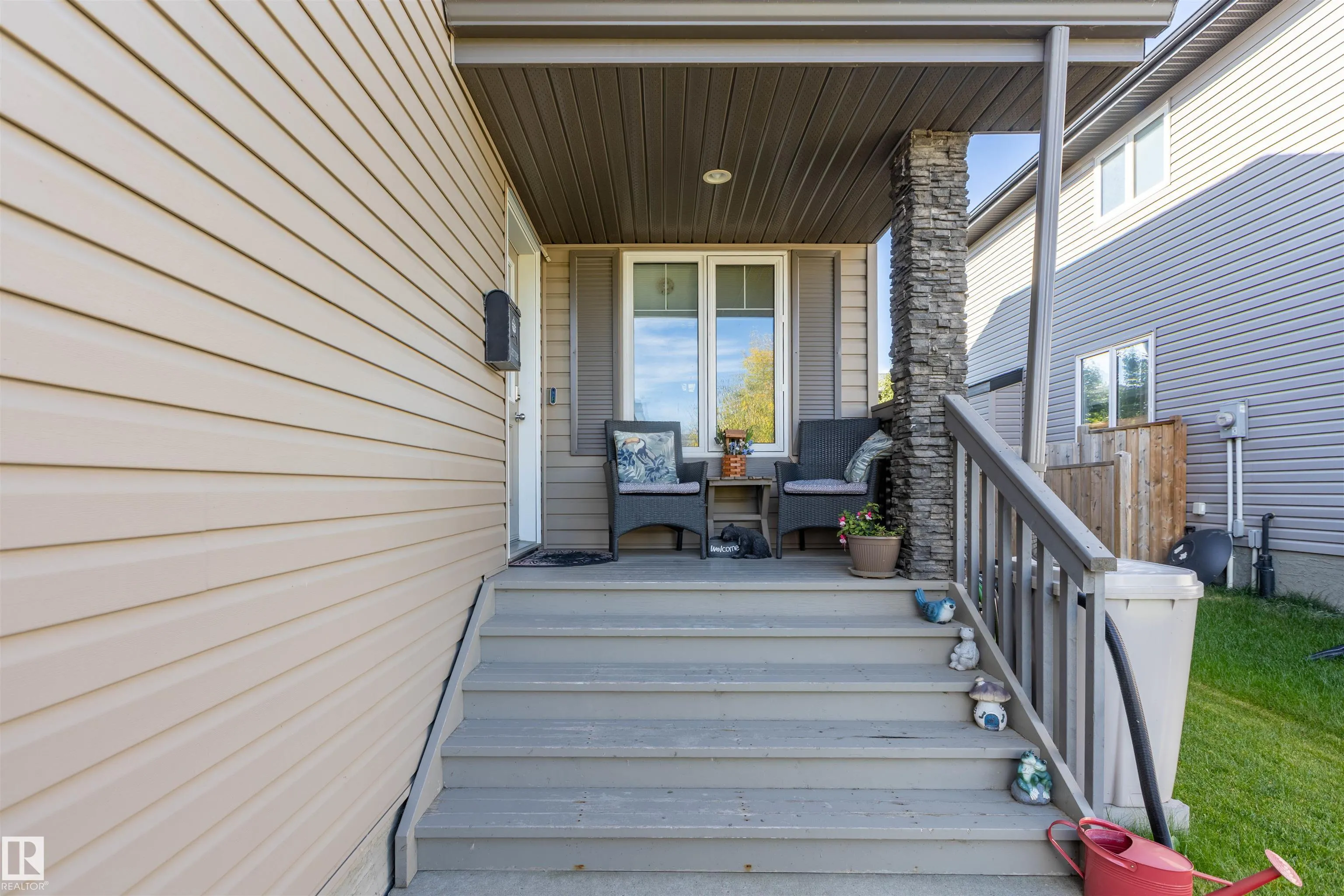 38 RED TAIL Way