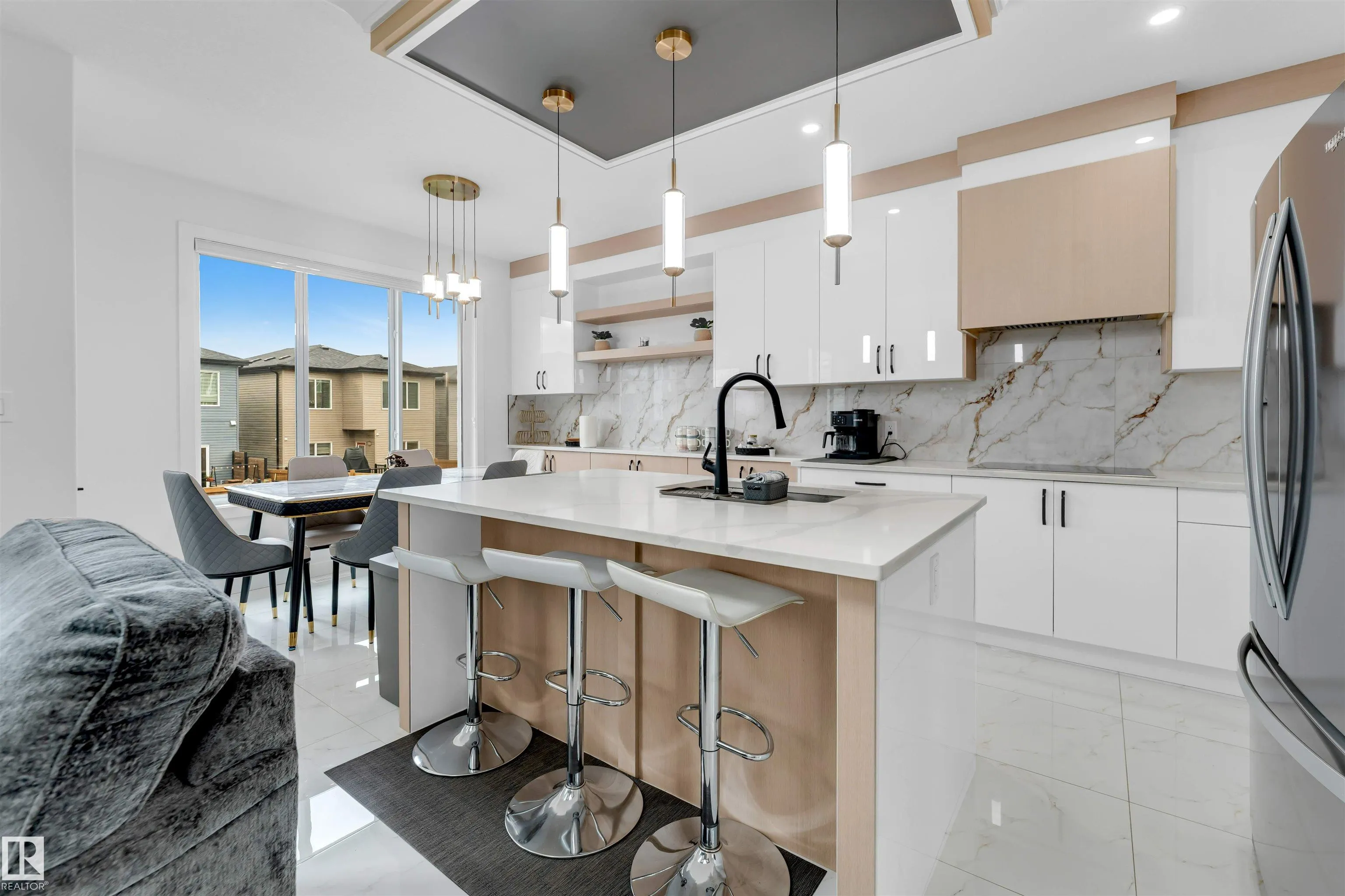 403 Pine Point