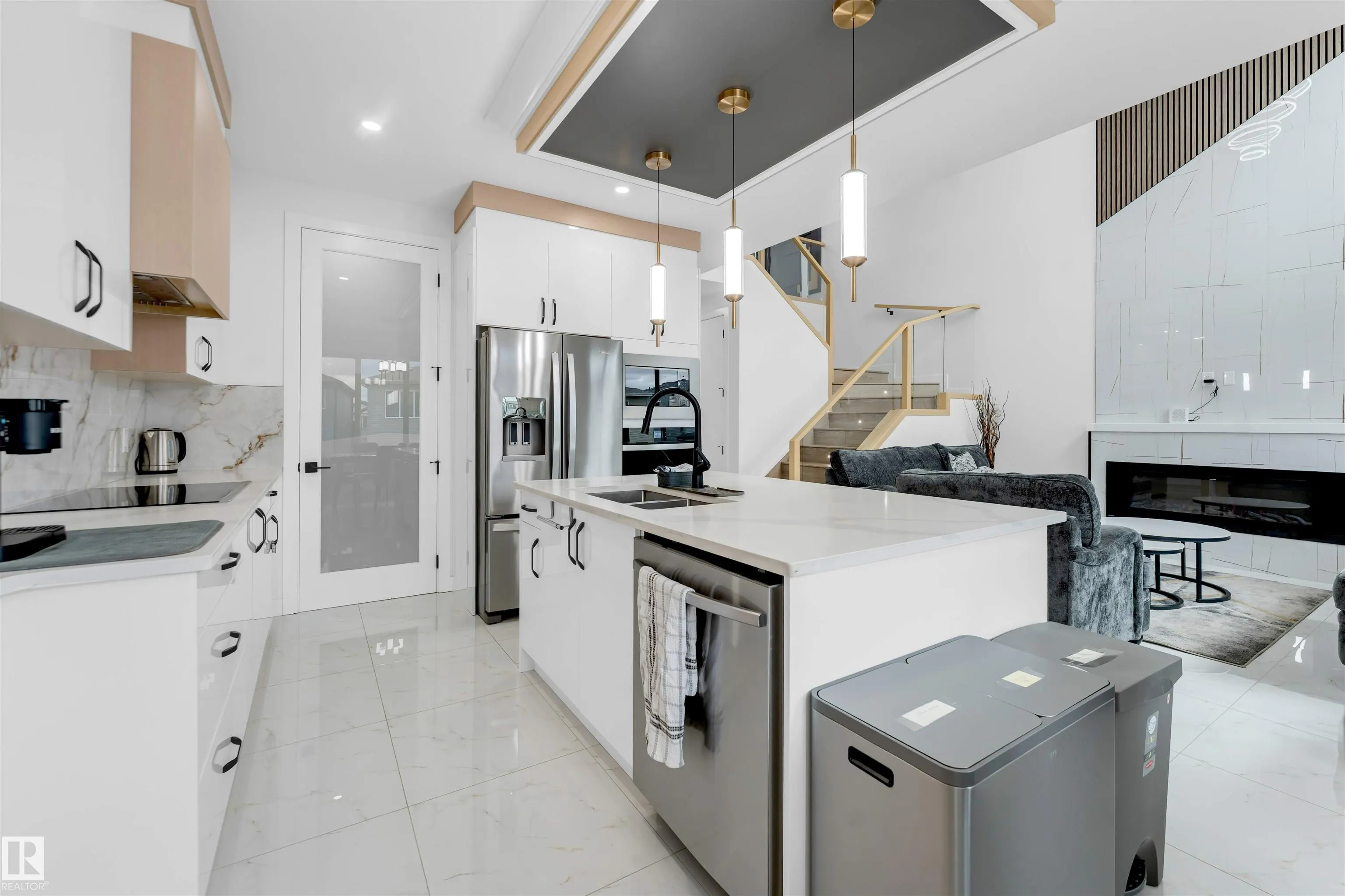 403 Pine Point