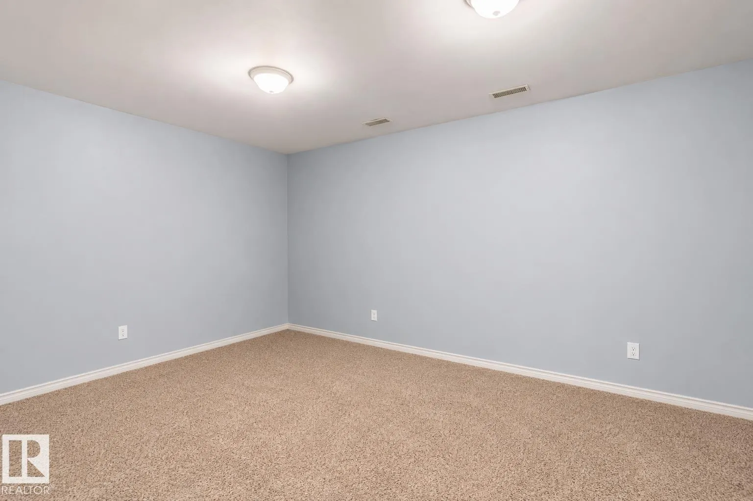 230 EDWARDS Drive