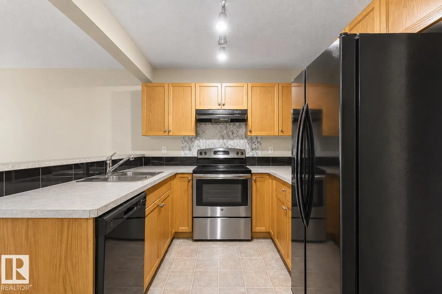 230 EDWARDS Drive