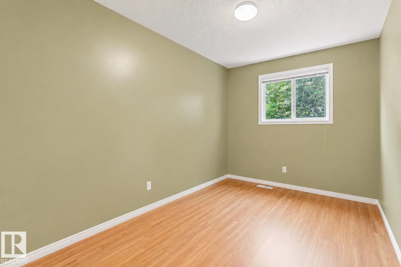 230 EDWARDS Drive
