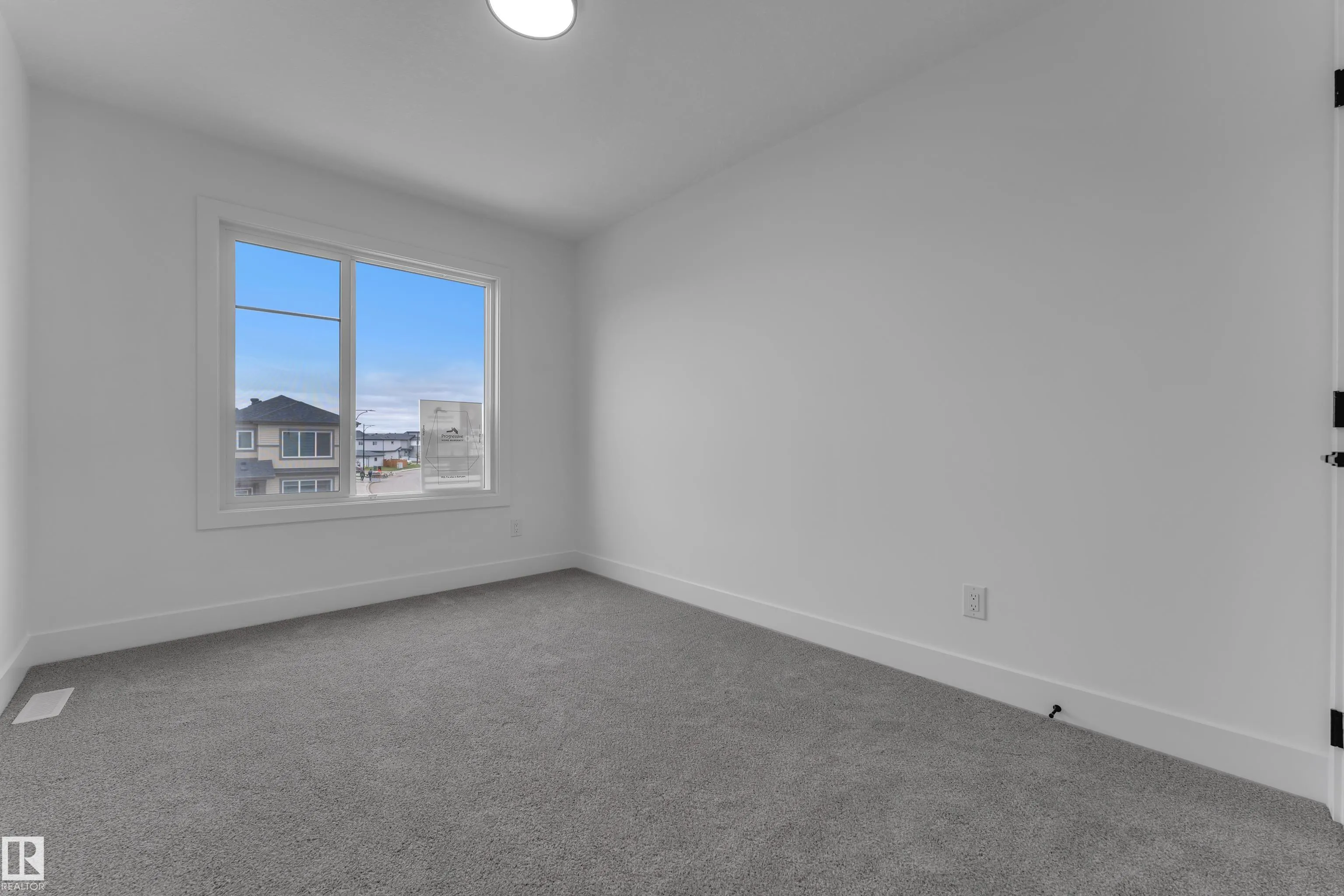 292 Munn Way