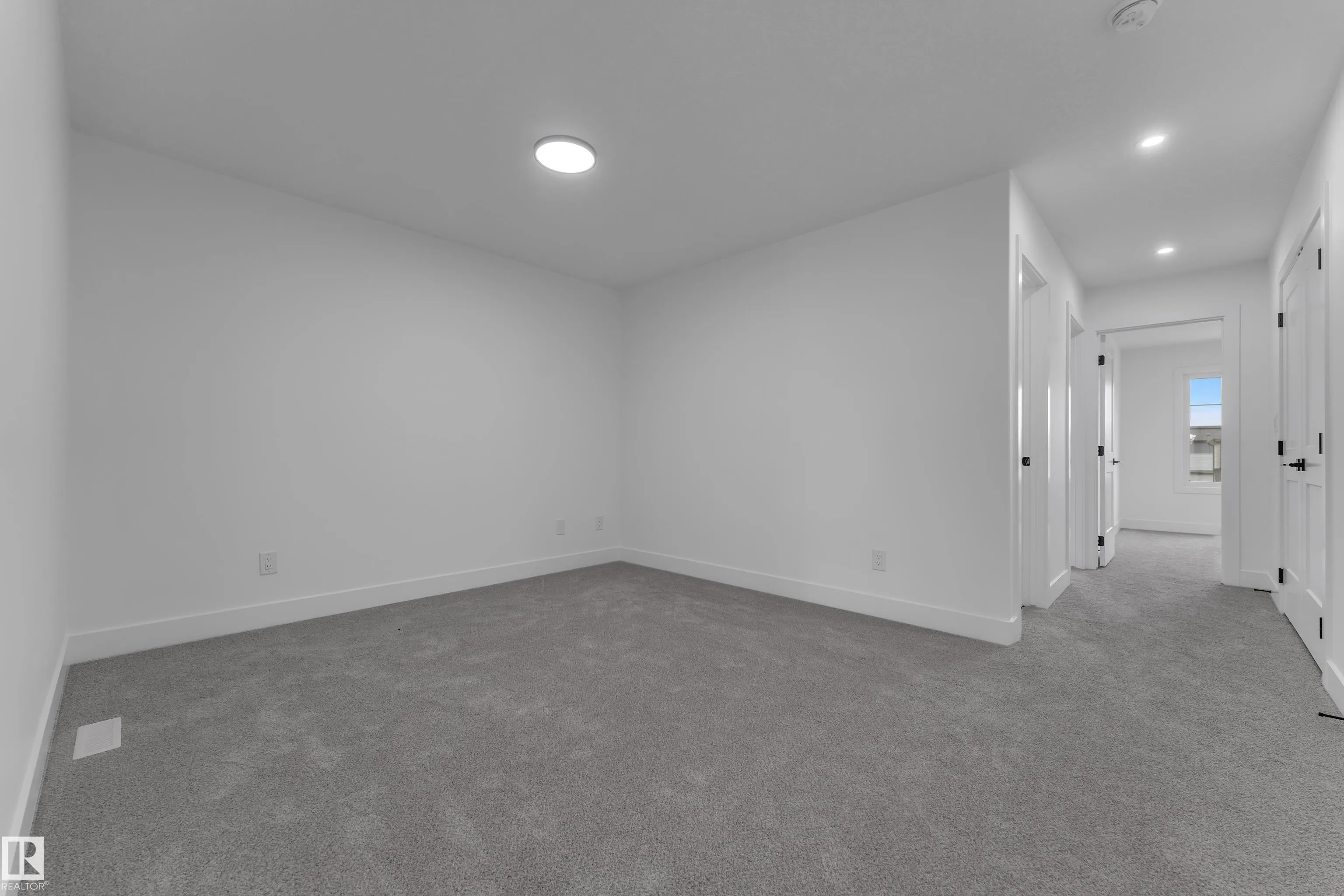 292 Munn Way
