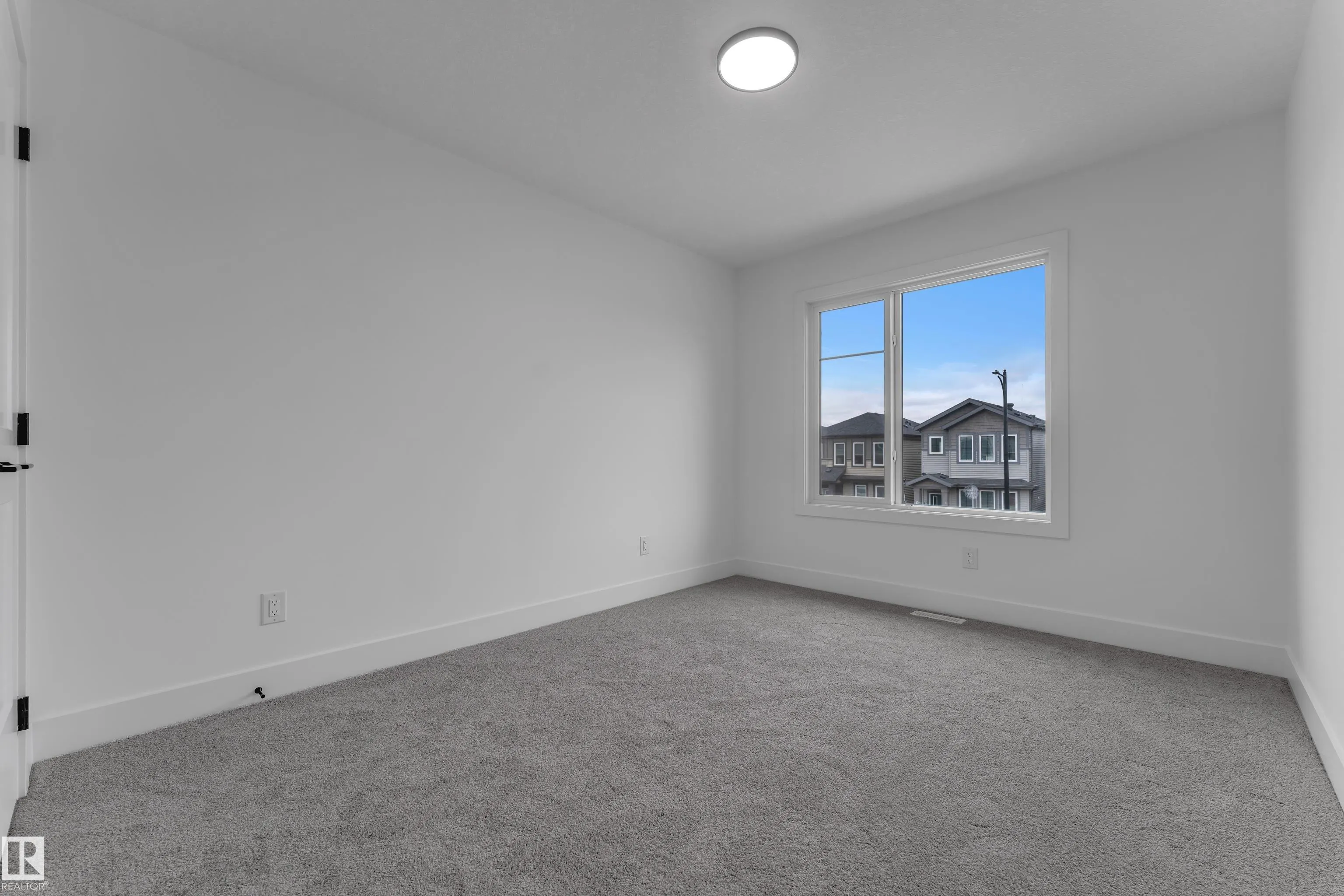 292 Munn Way