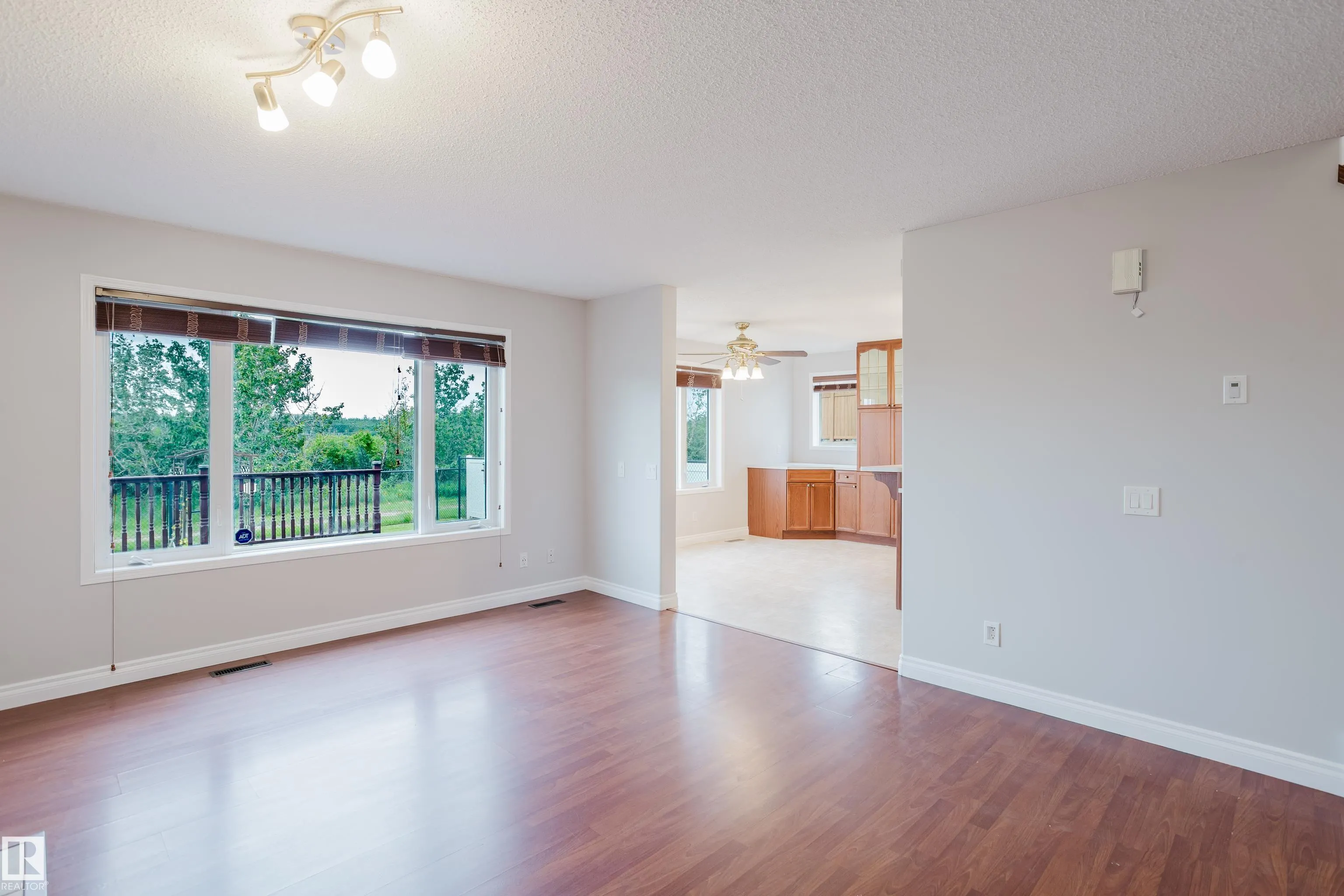 611 Hooke Court