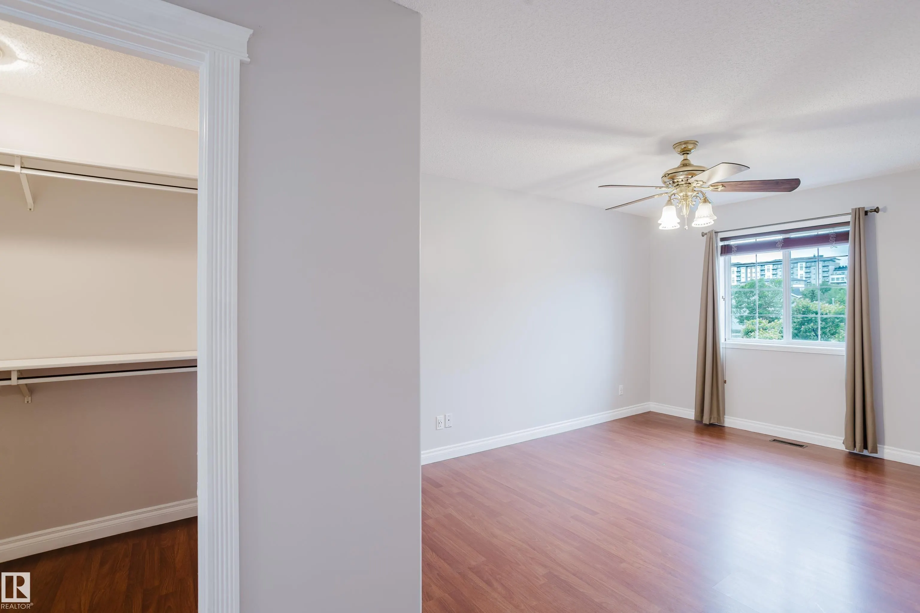 611 Hooke Court