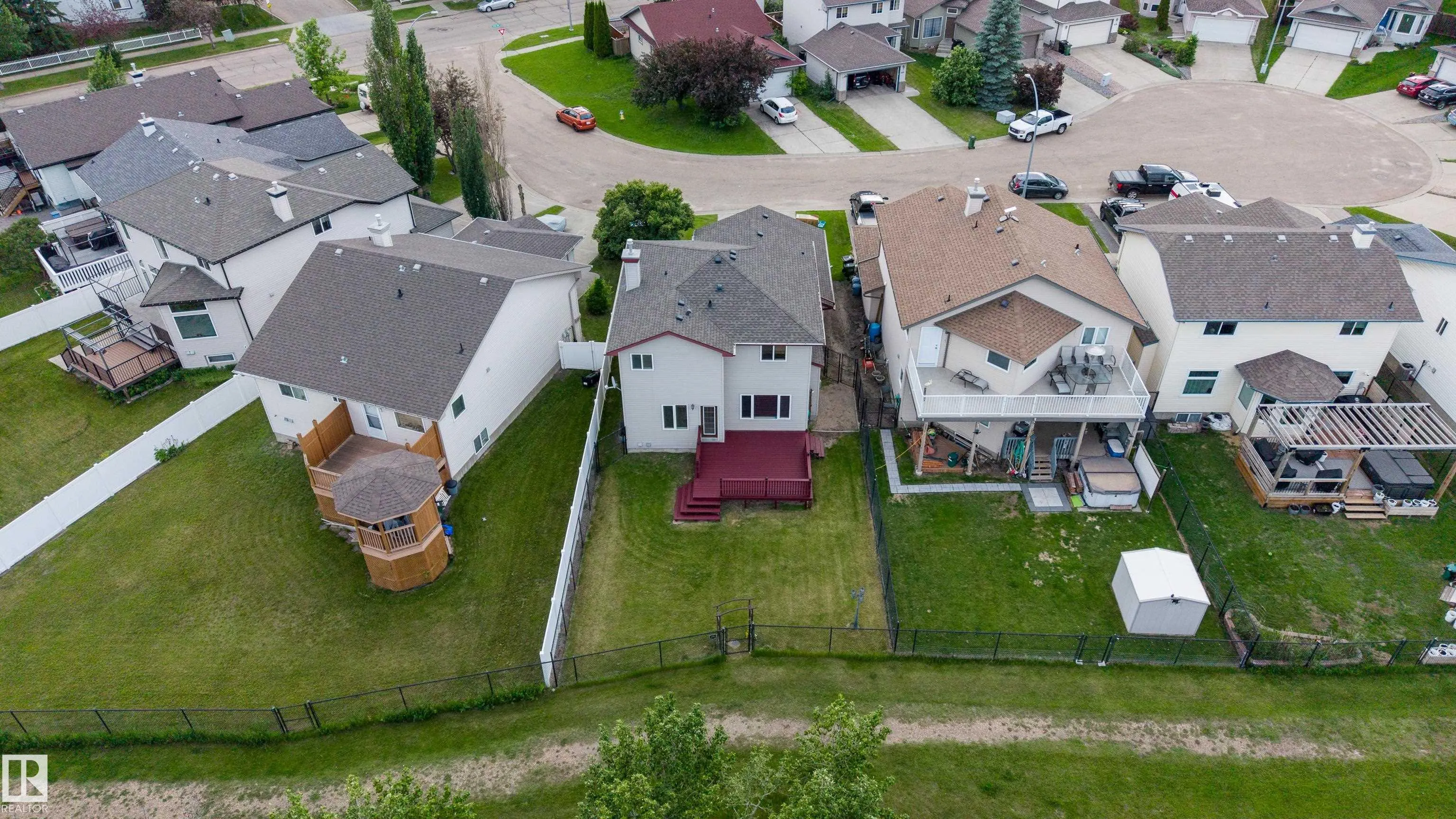 611 Hooke Court