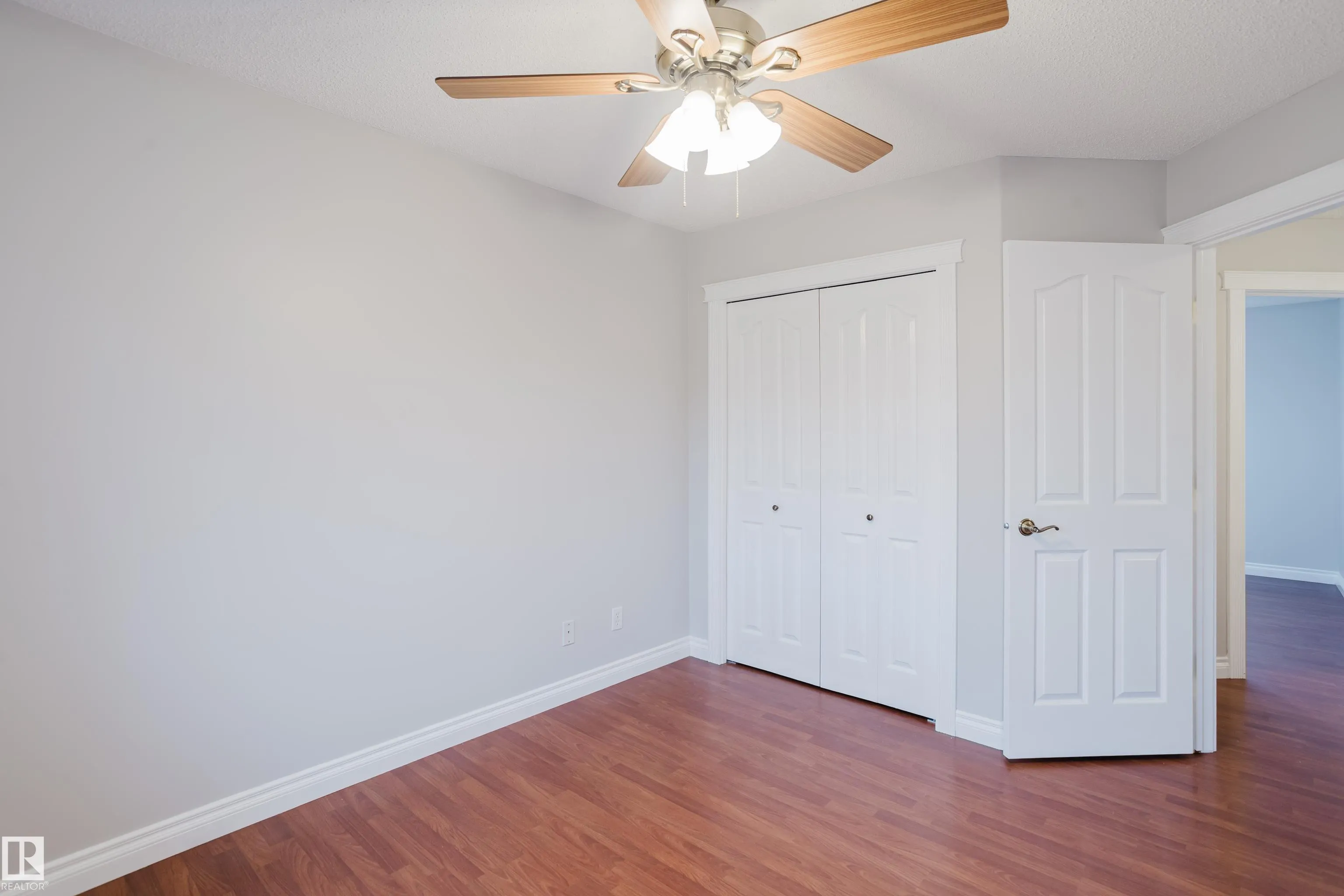 611 Hooke Court