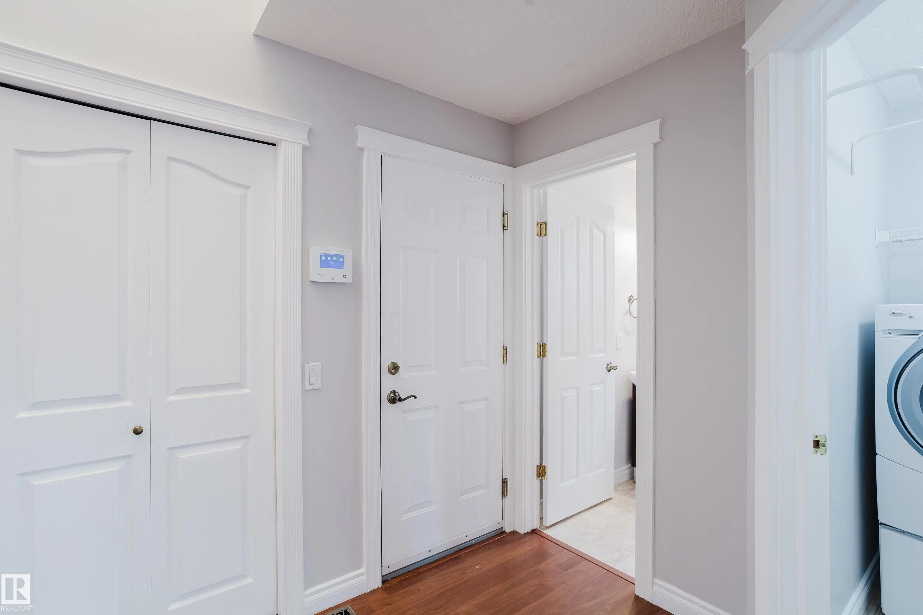 611 Hooke Court