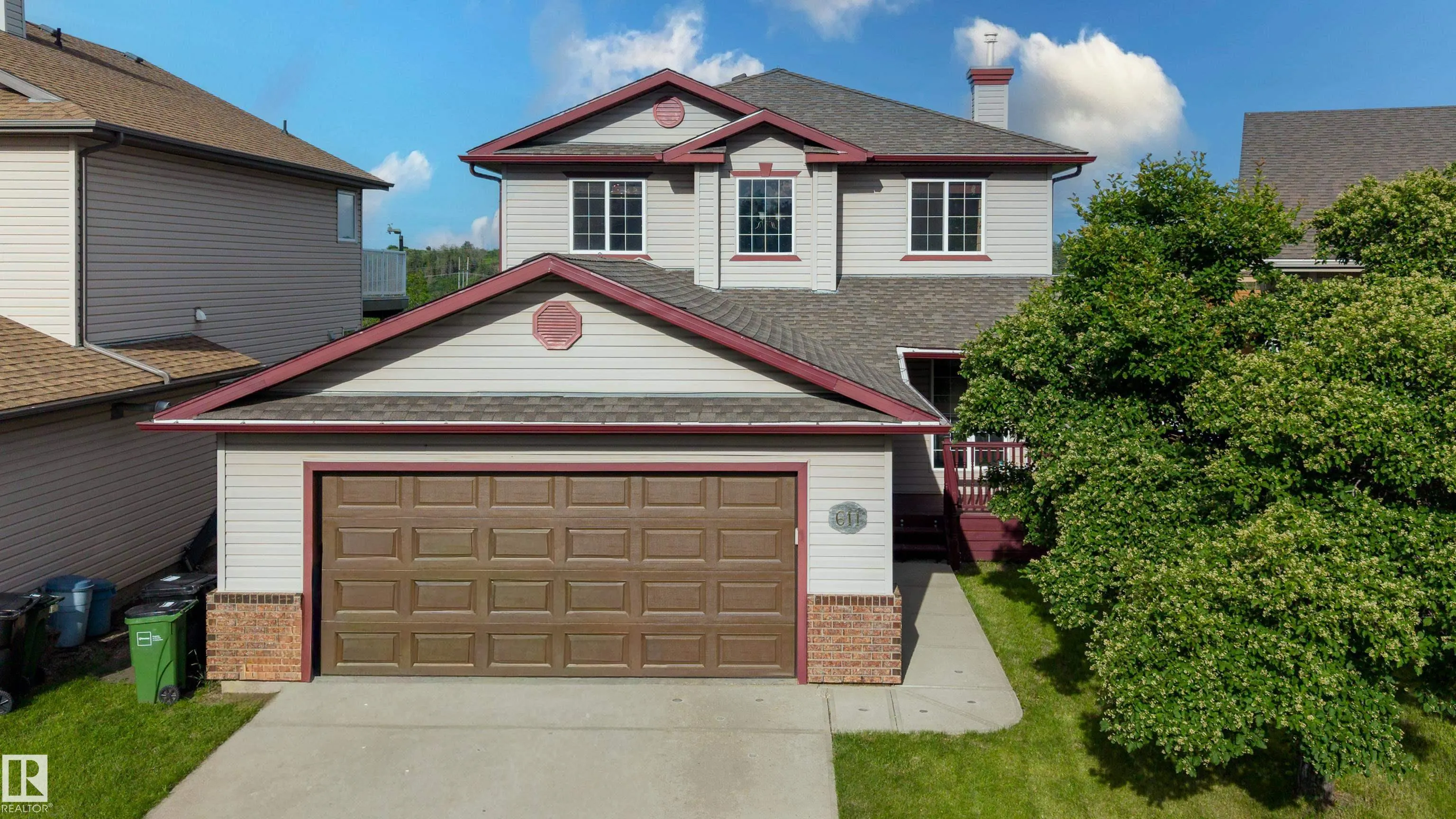 611 Hooke Court