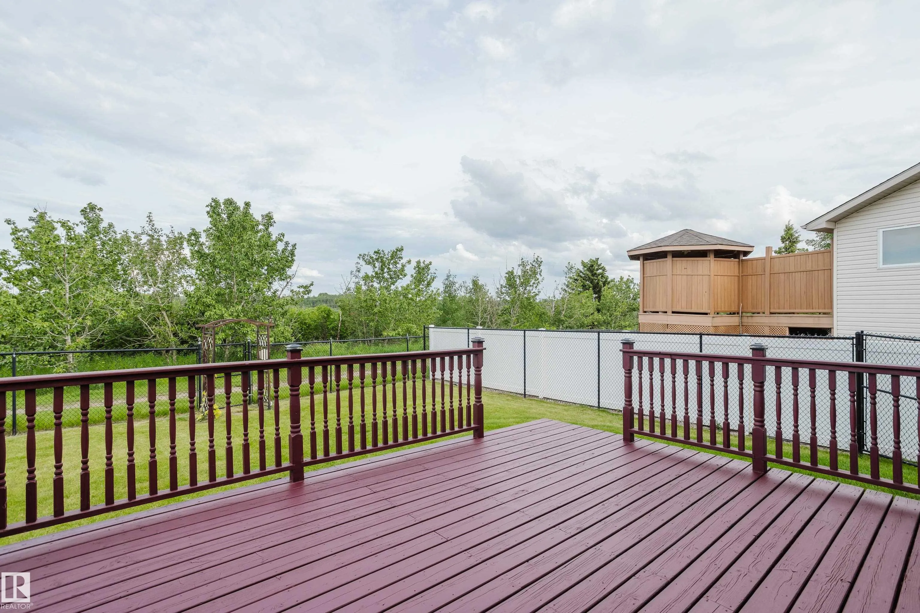611 Hooke Court