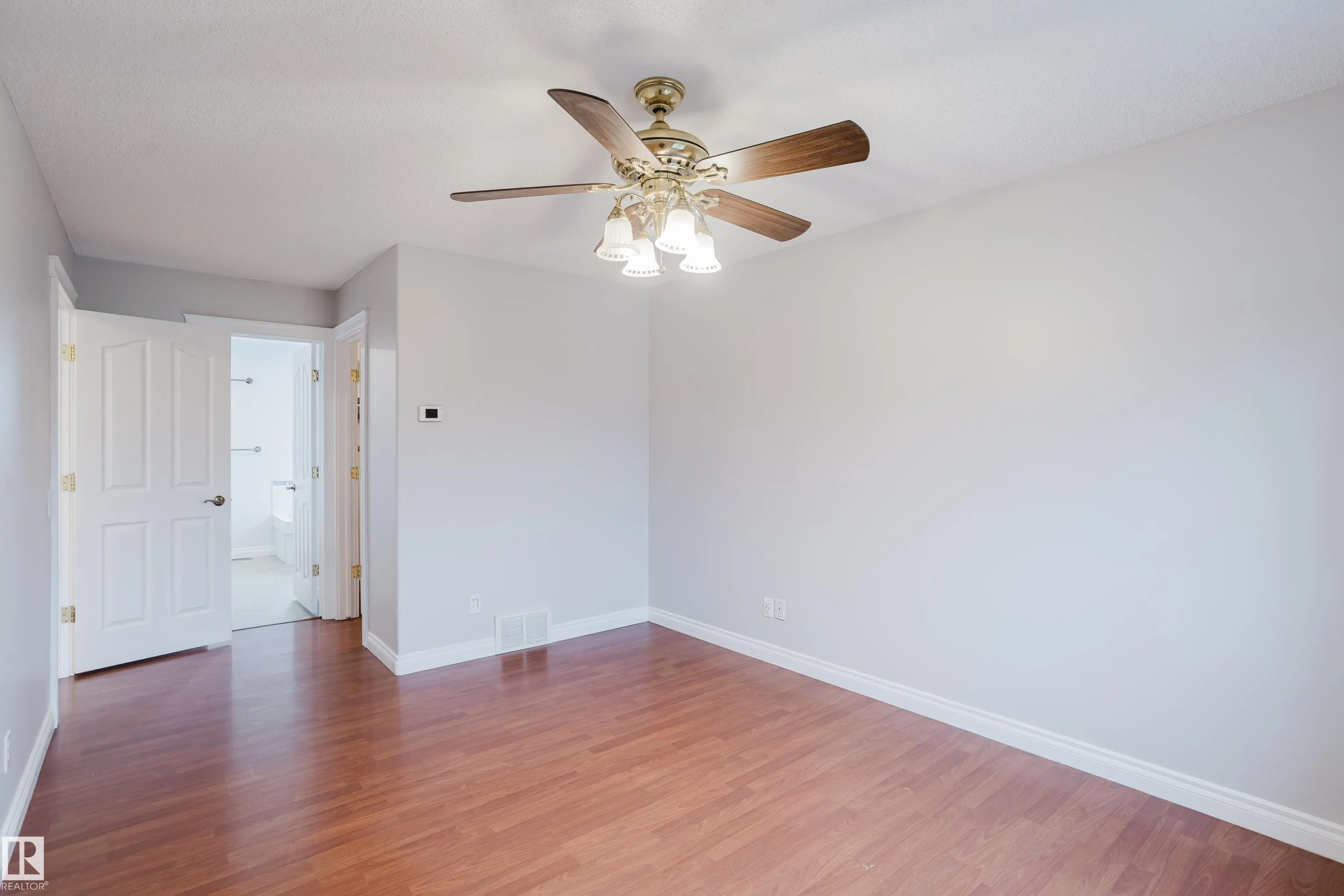 611 Hooke Court