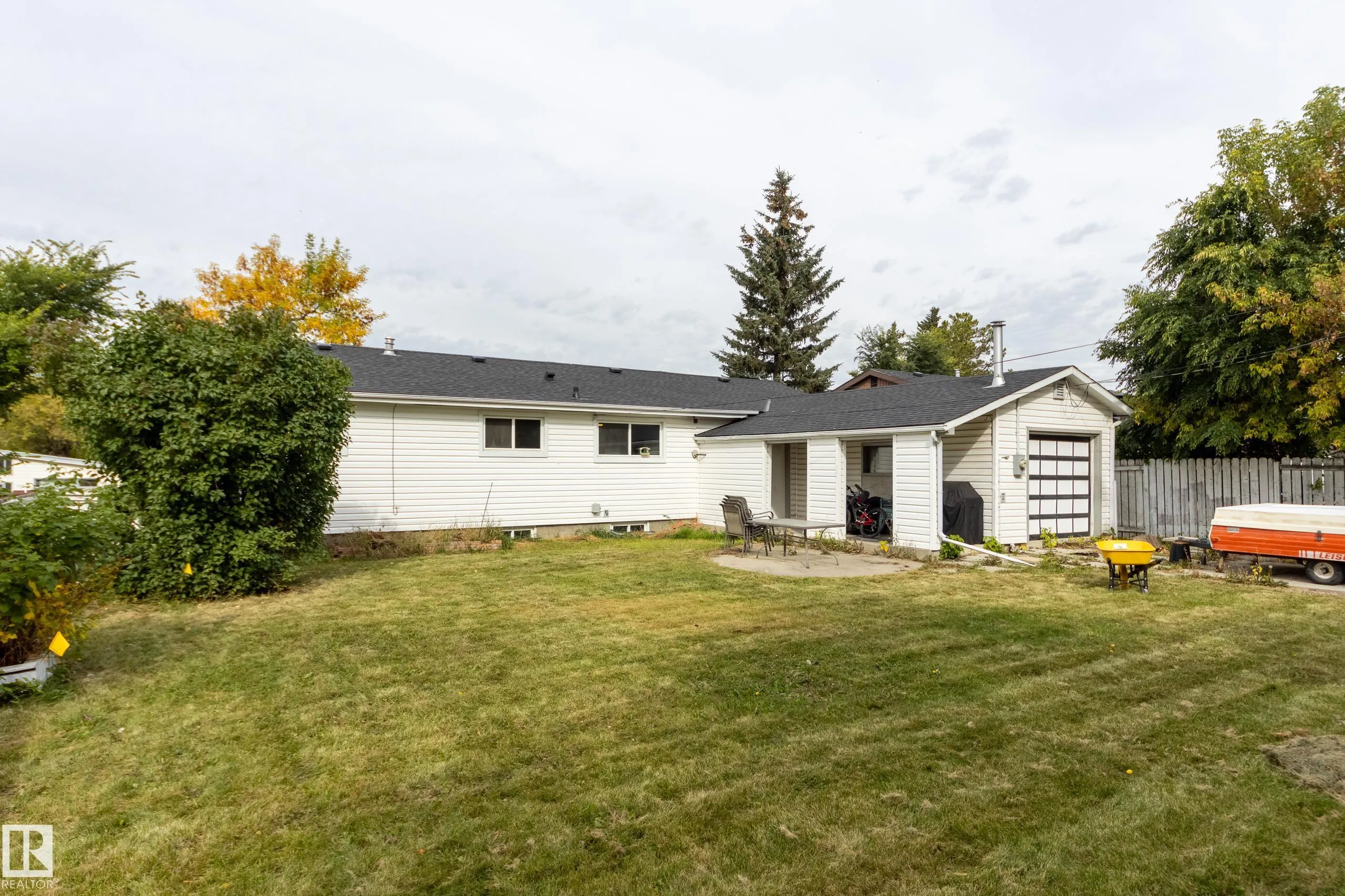103 ACACIA Court