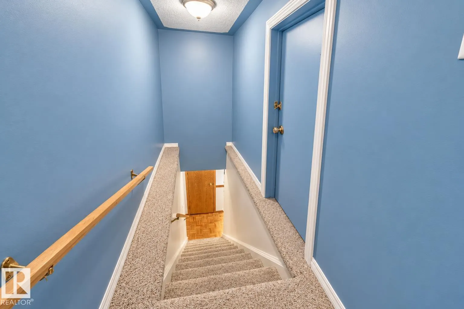 464025 RGE ROAD 242