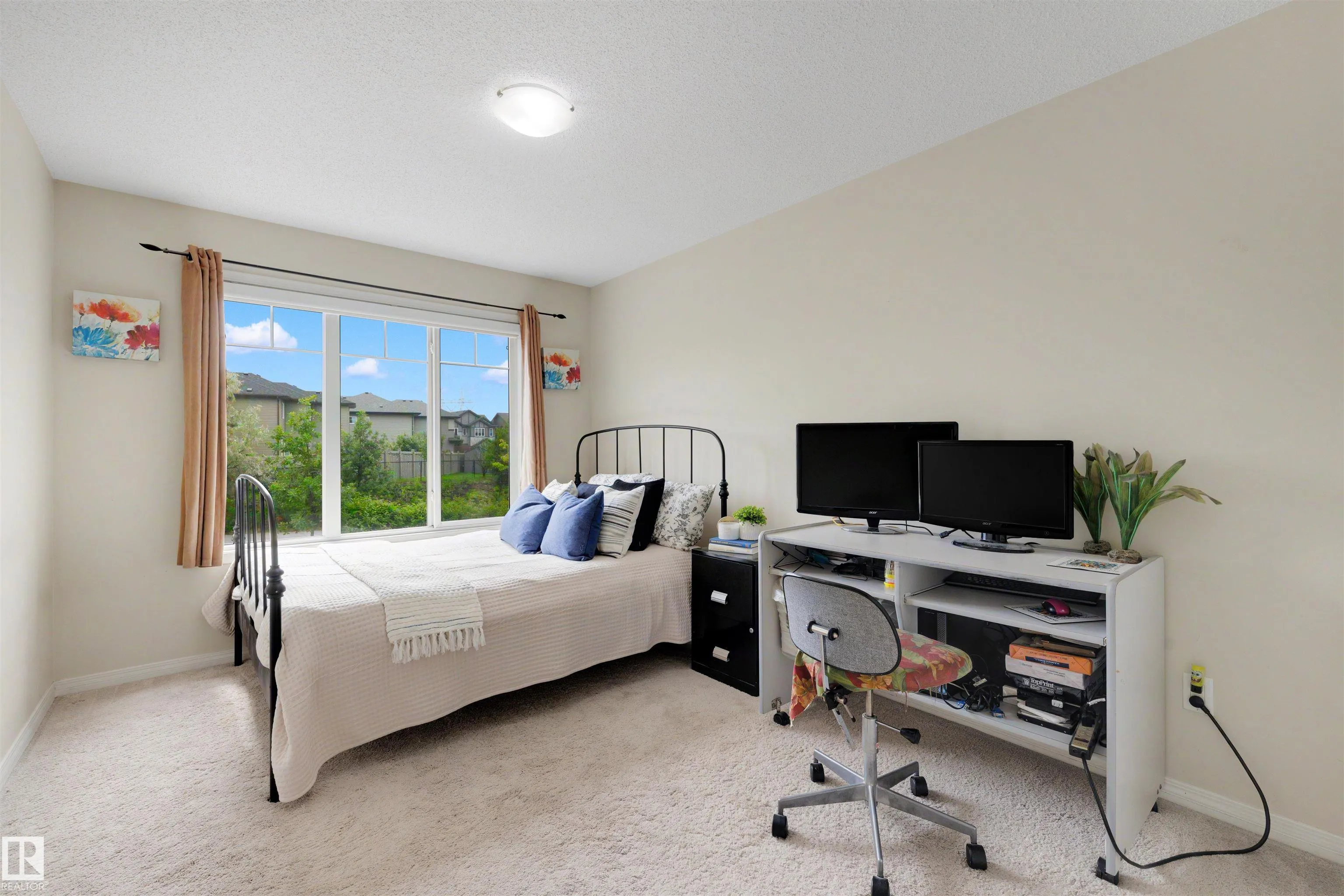 2422 CASSIDY Way