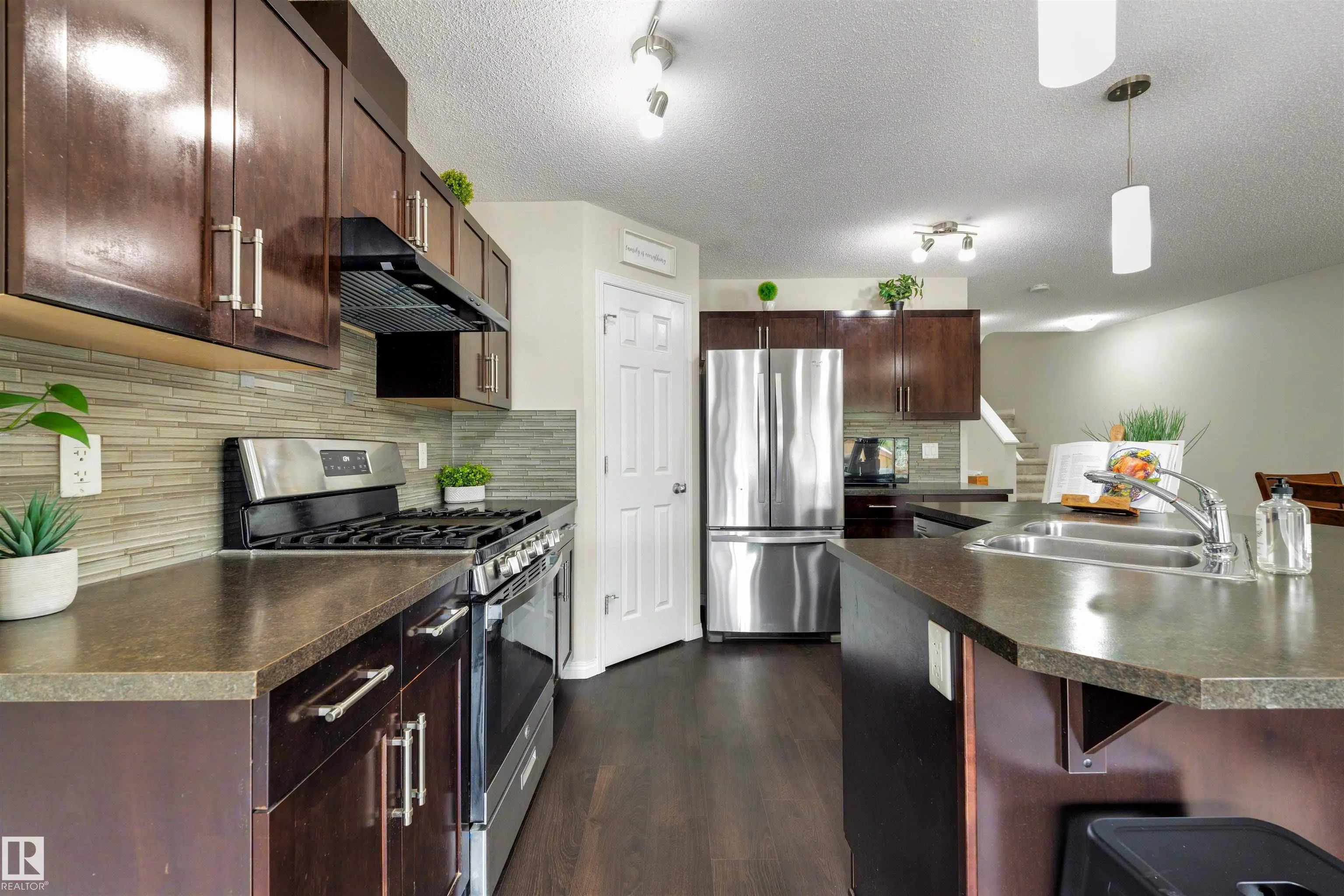 2422 CASSIDY Way