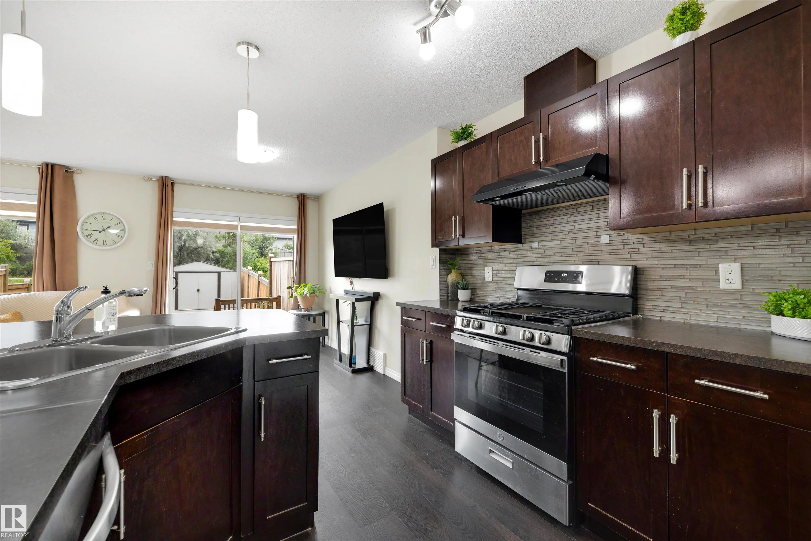 2422 CASSIDY Way