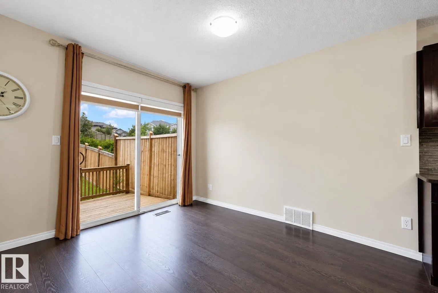 2422 CASSIDY Way