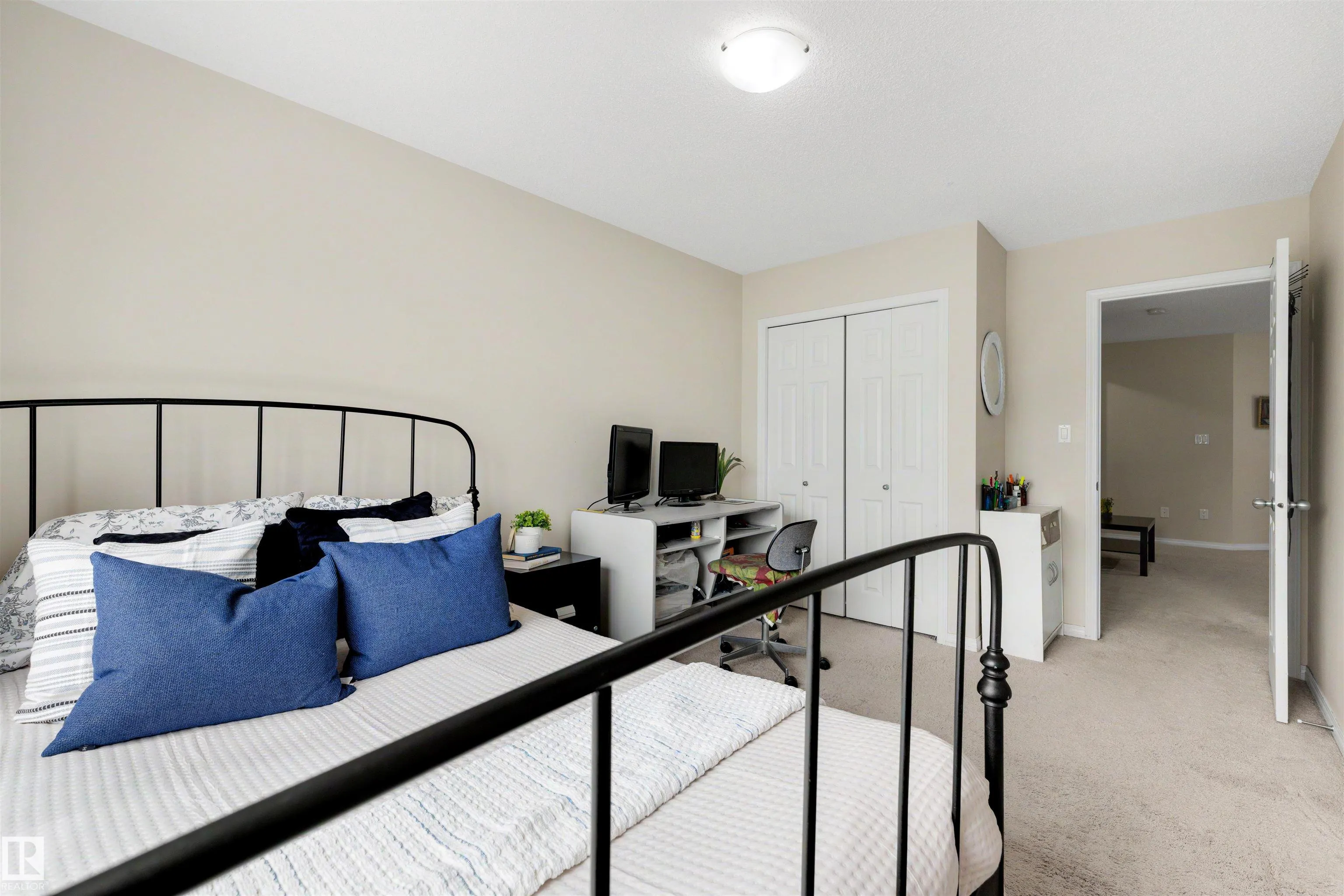 2422 CASSIDY Way