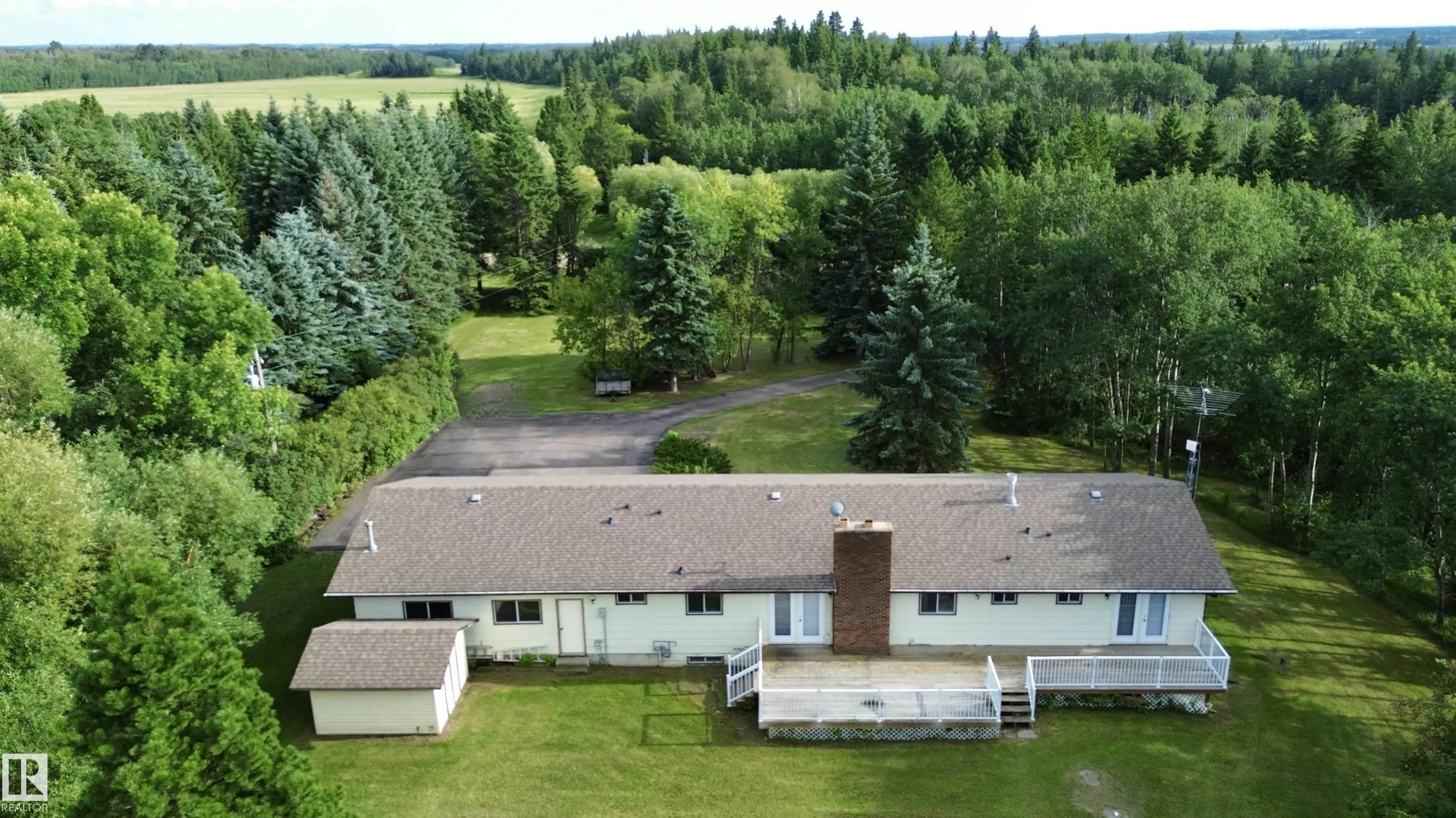 473051 RGE ROAD 242
