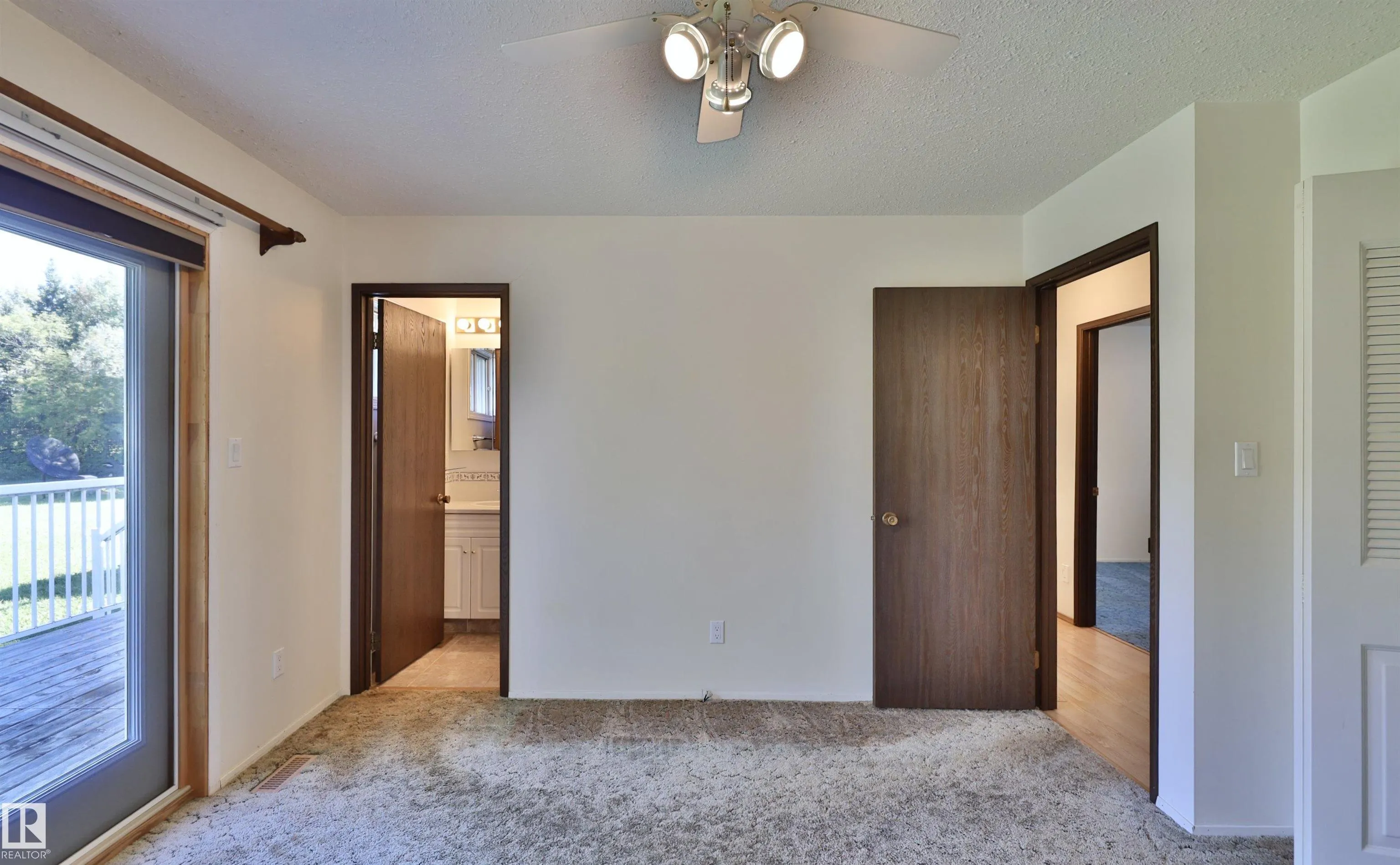 473051 RGE ROAD 242