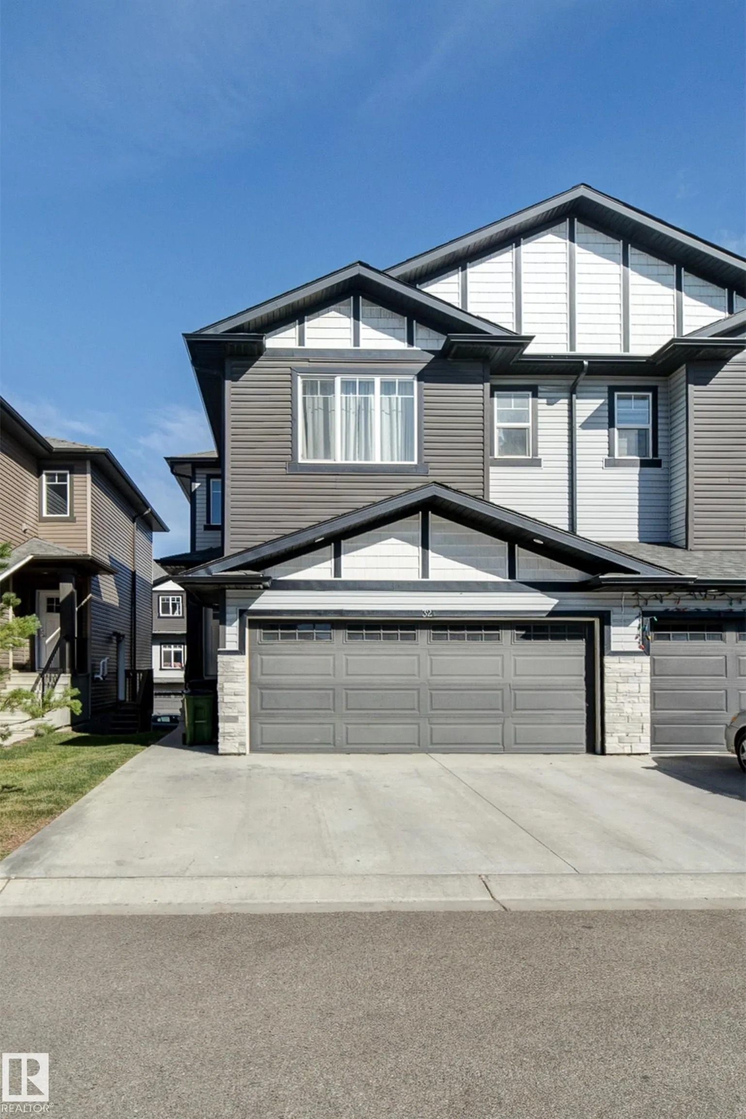 1703 16 Avenue