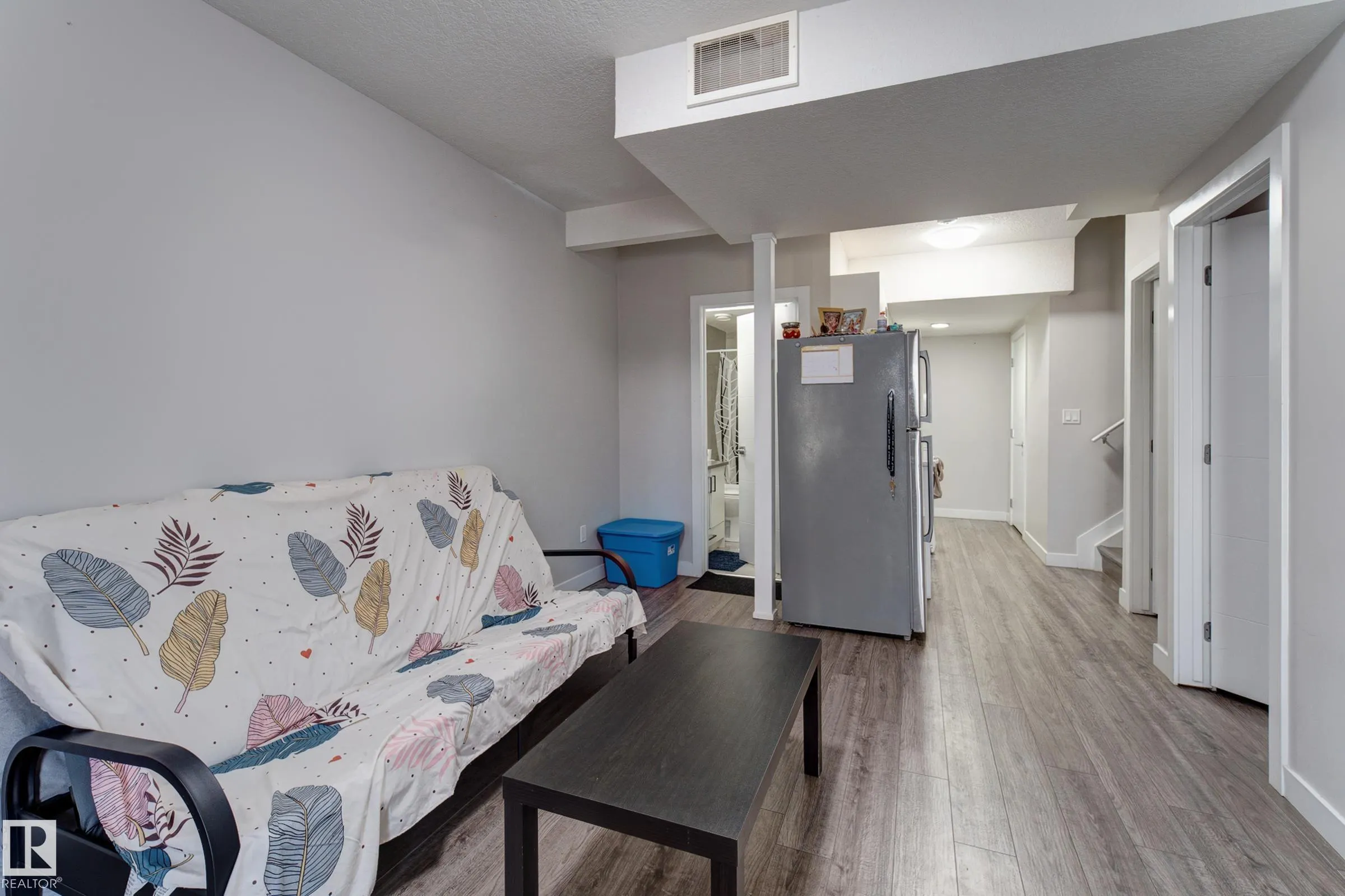1703 16 Avenue