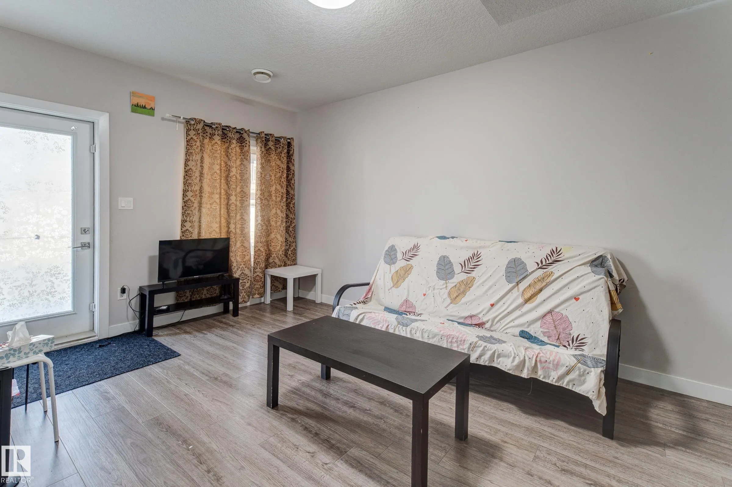 1703 16 Avenue