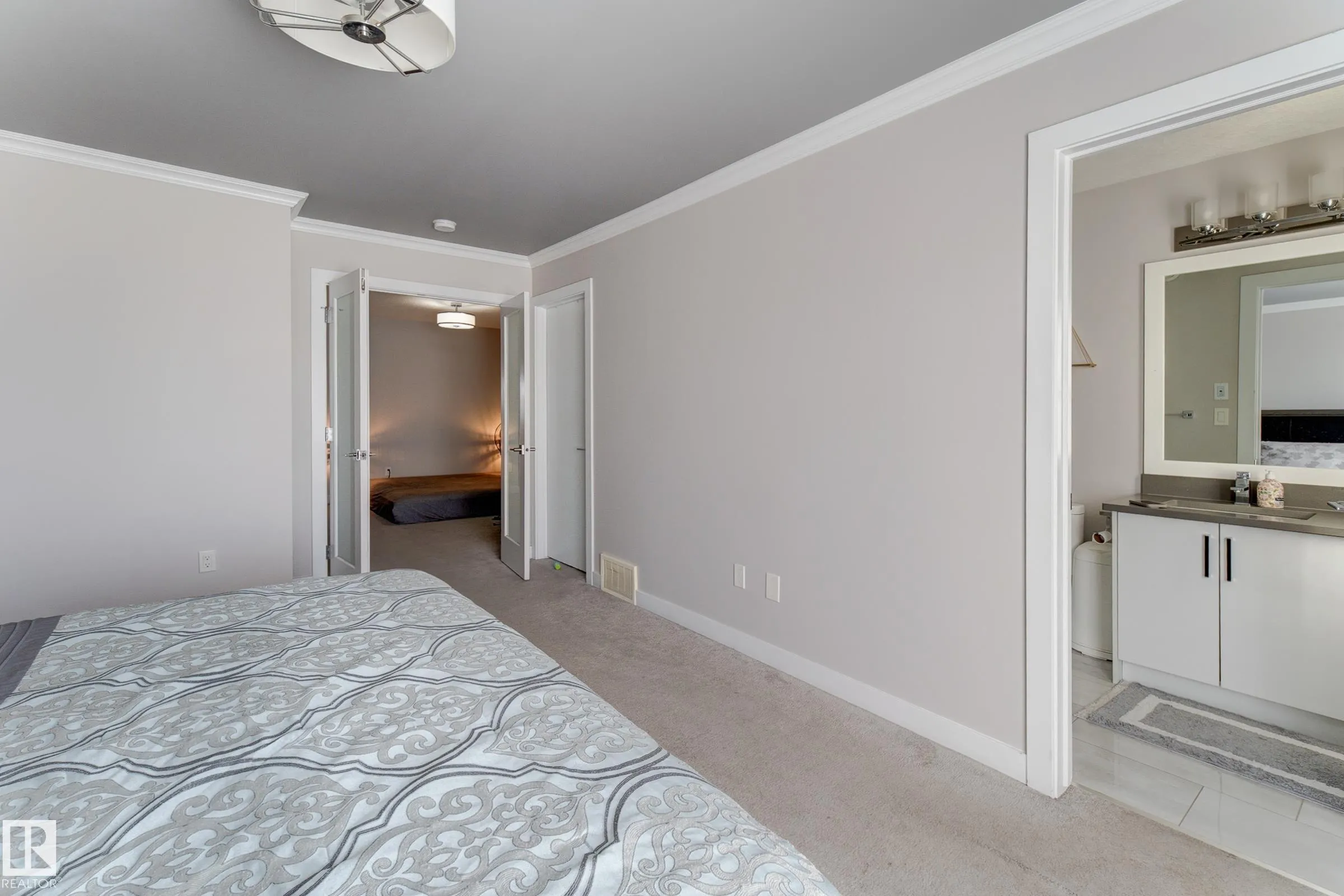 1703 16 Avenue