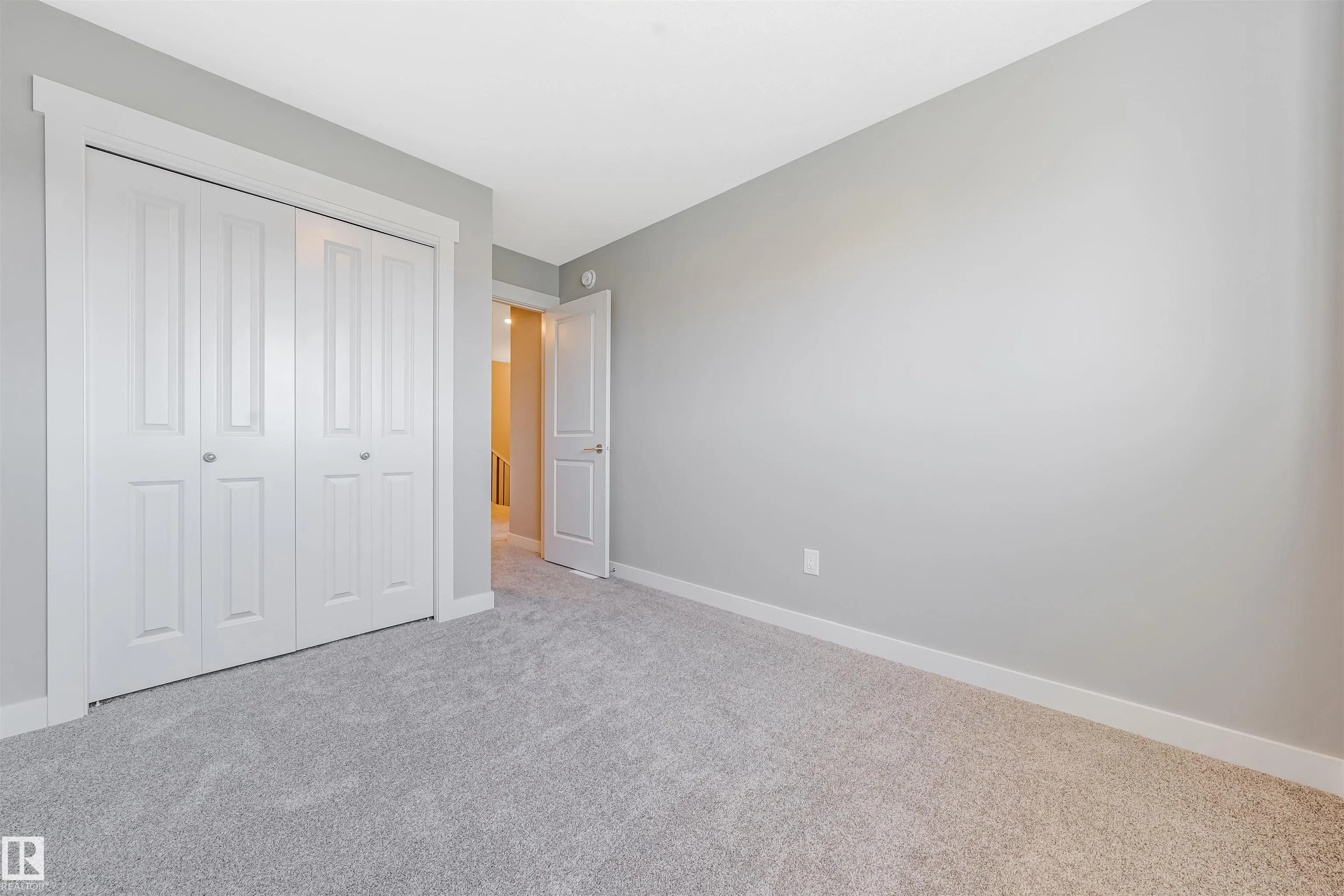 7122 52 AVE BEAUMONT