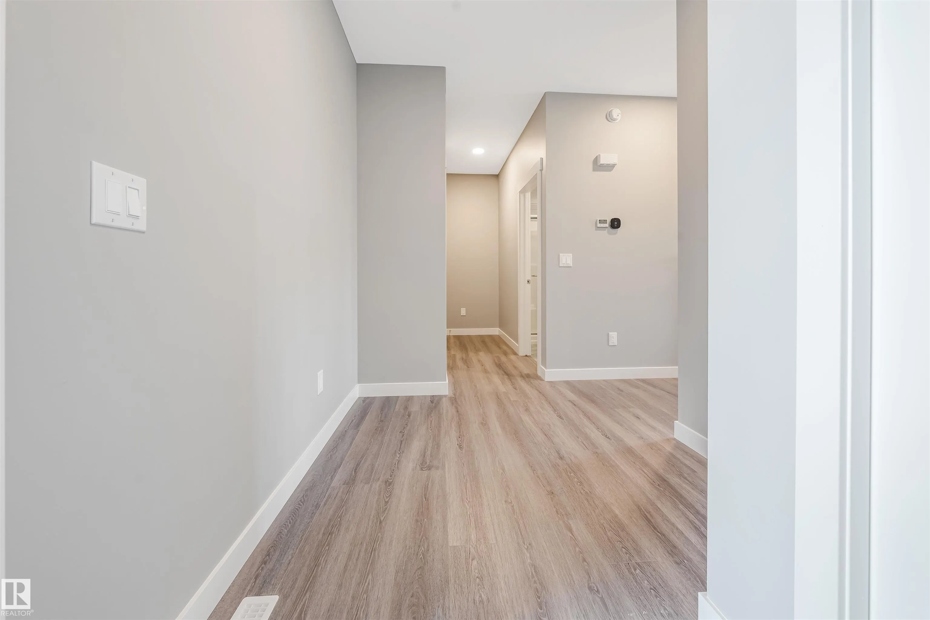 7122 52 AVE BEAUMONT