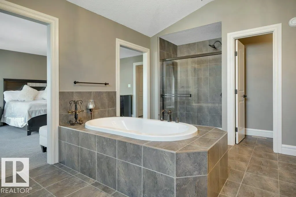 4112 SUMMERLAND Drive