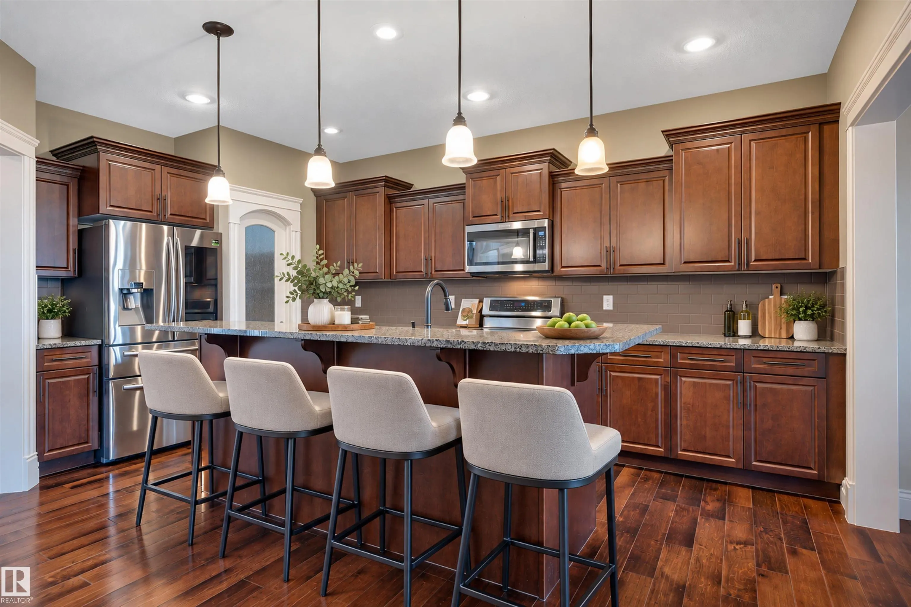 4112 SUMMERLAND Drive